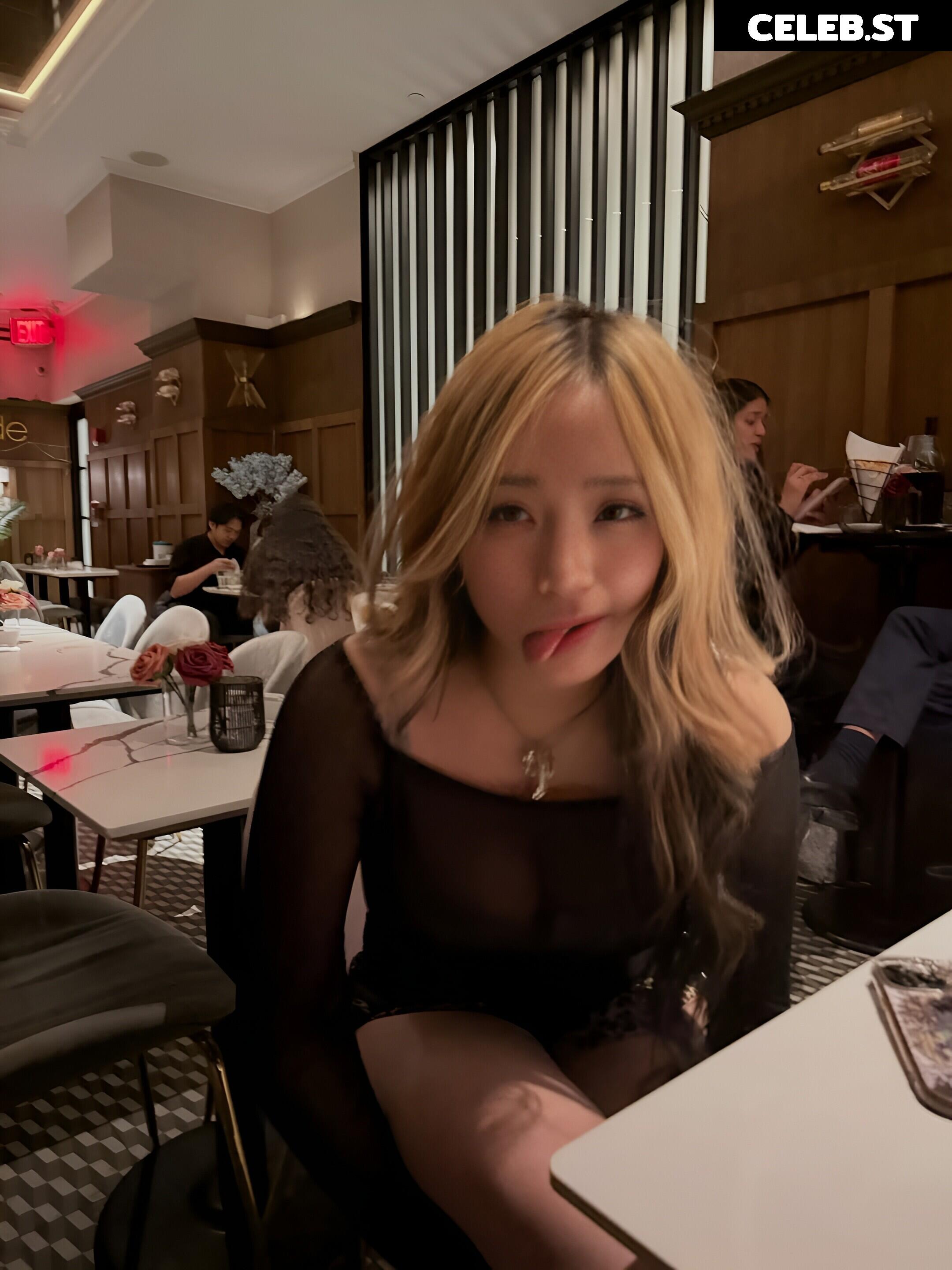 cellow111 | annie zheng Image 23450268