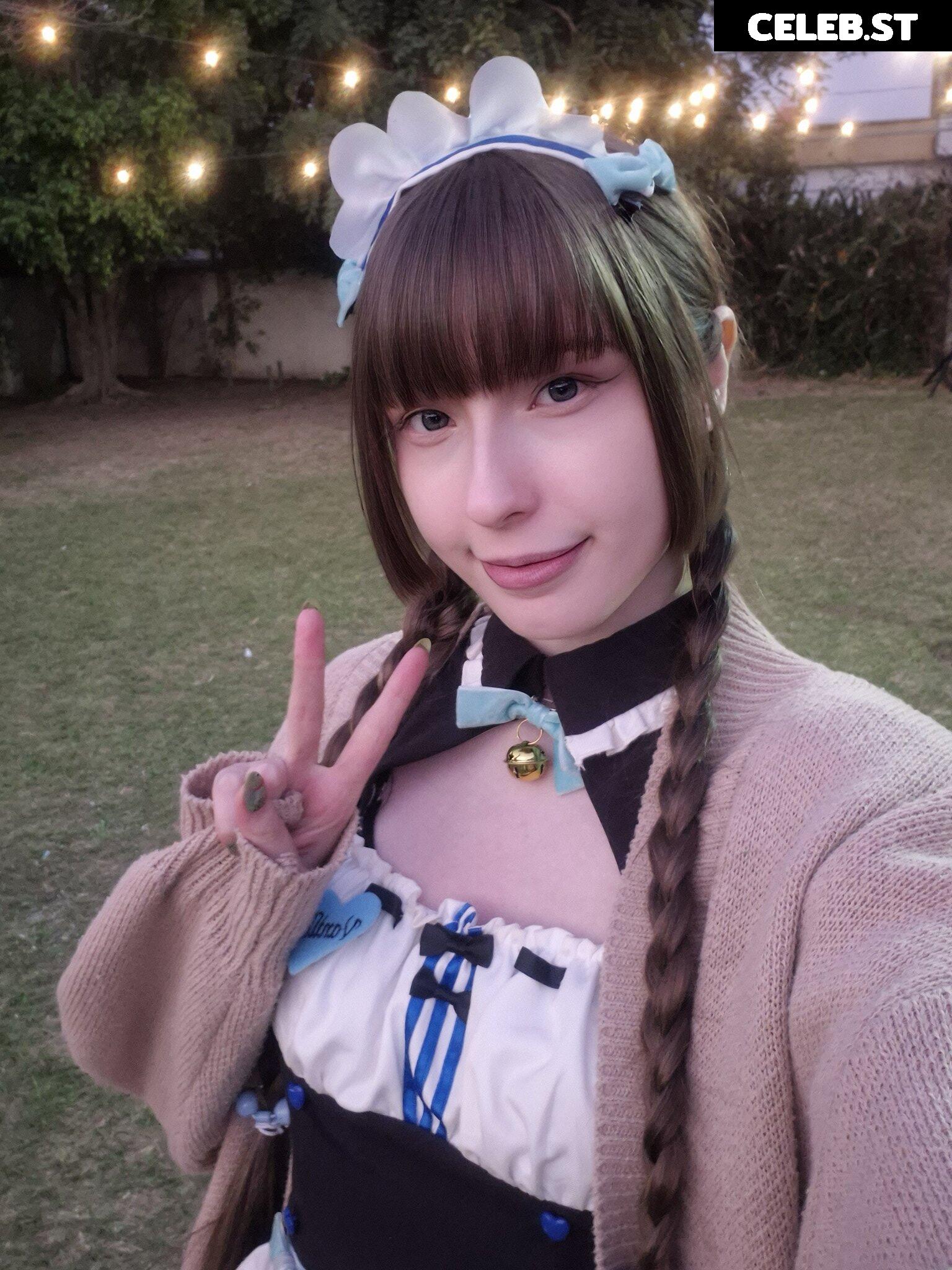 Kiki Glitter Cosplay Image 23461993