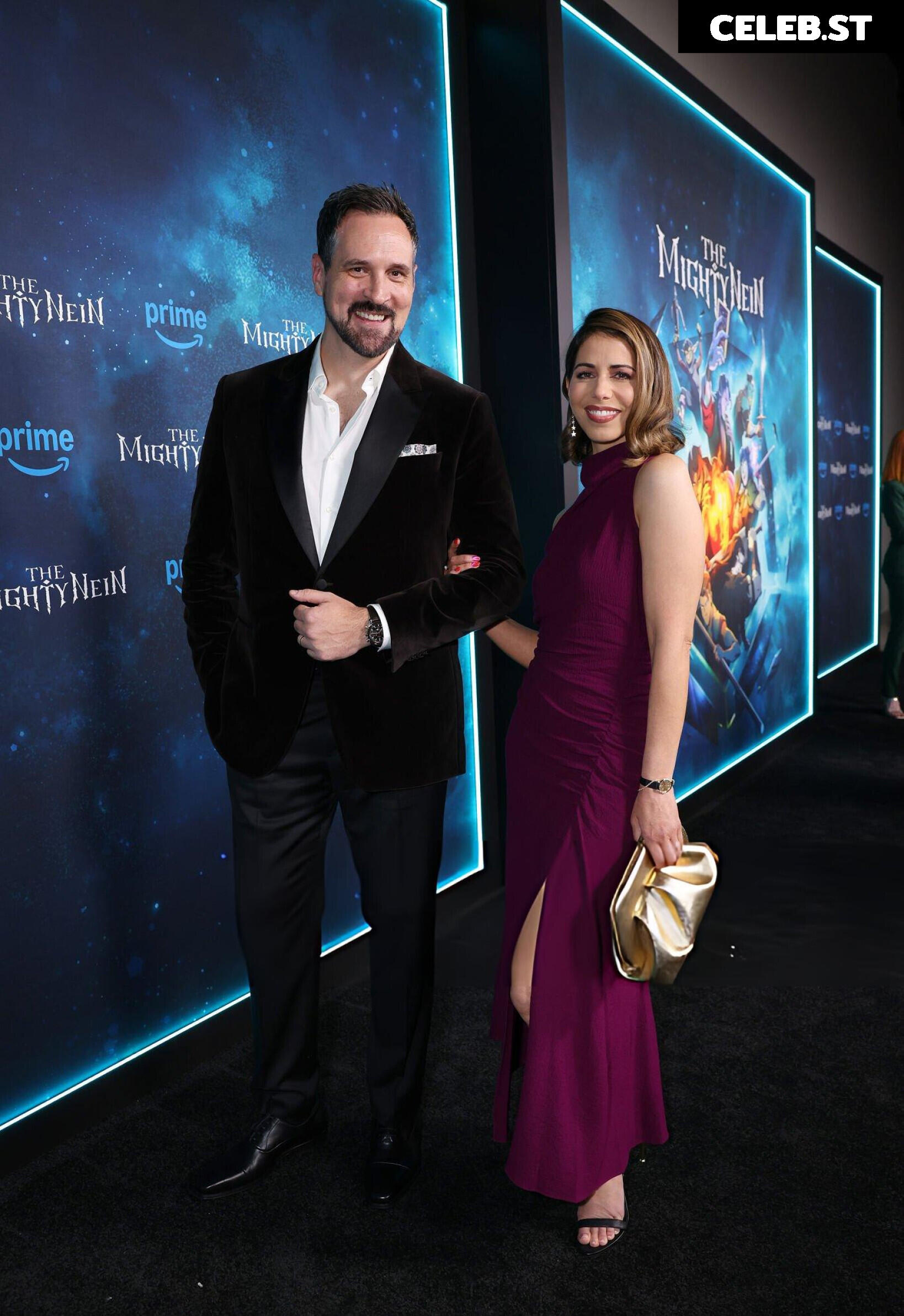 Laura Bailey Image 23463179