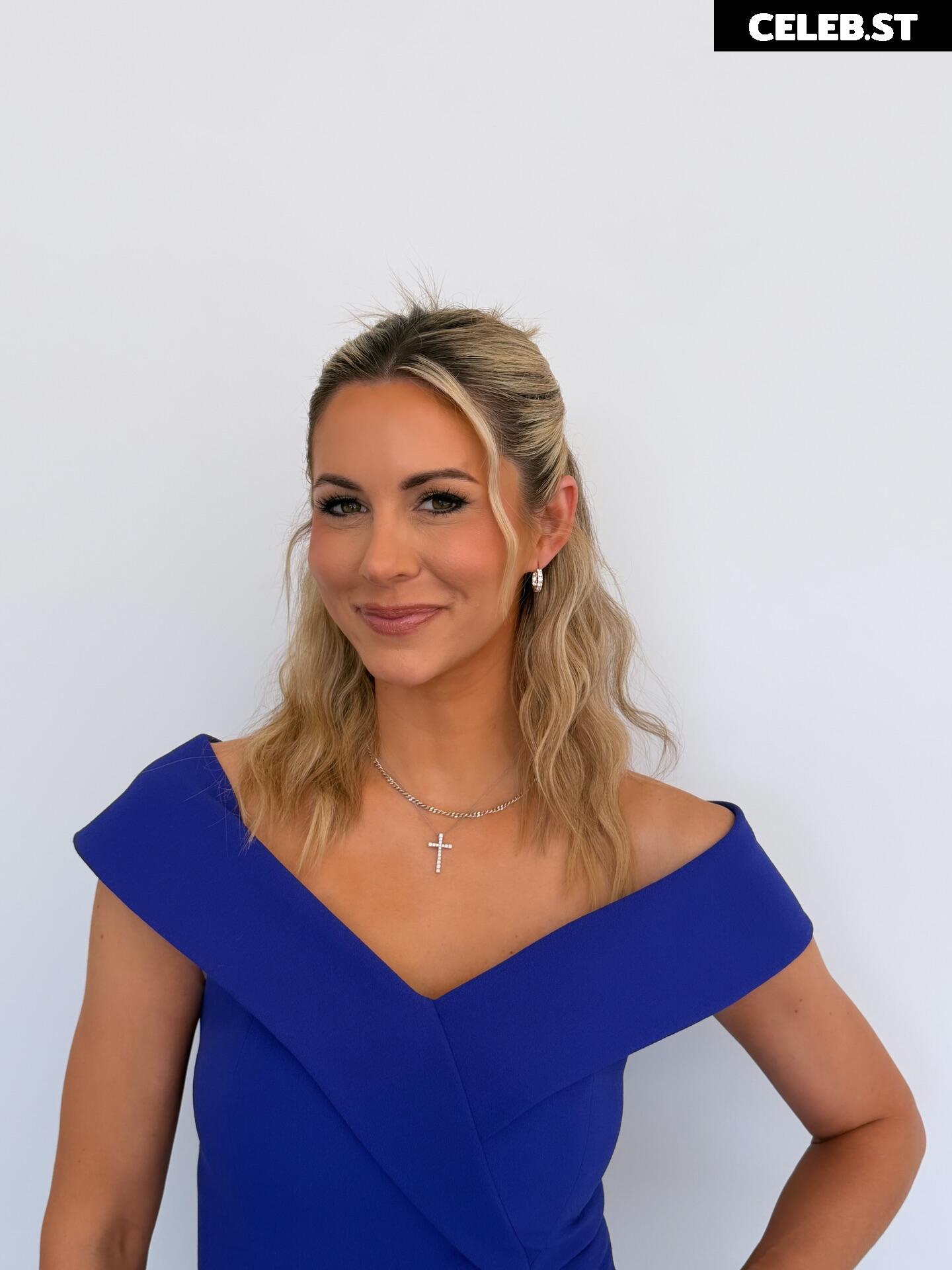 Laura Rutledge Image 23463296
