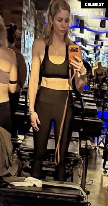 Laura Rutledge Image 23463229