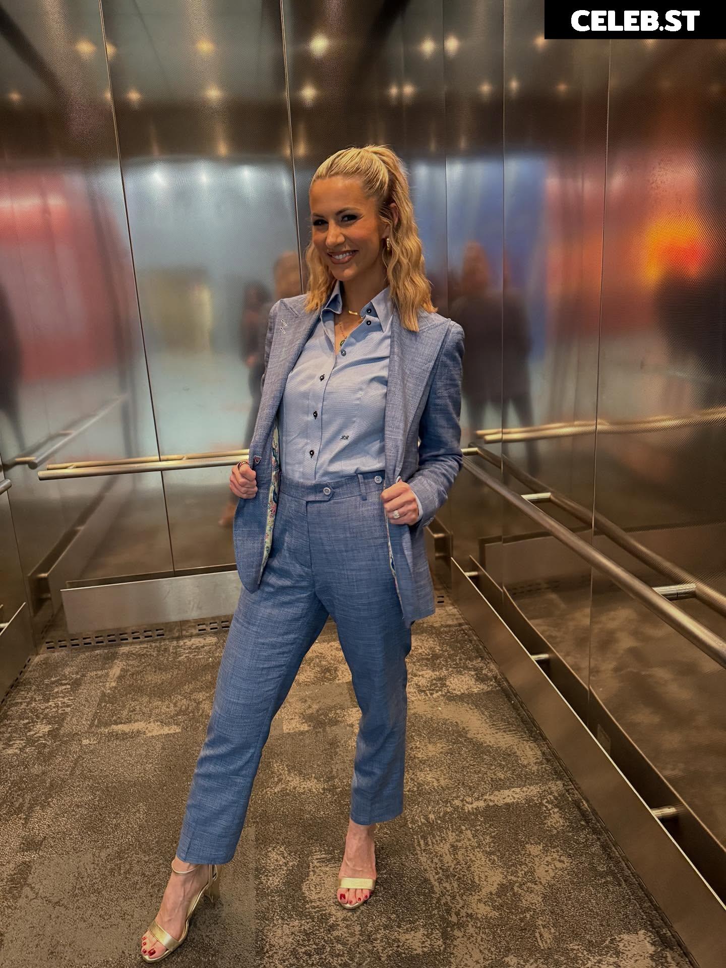 Laura Rutledge Image 23463204