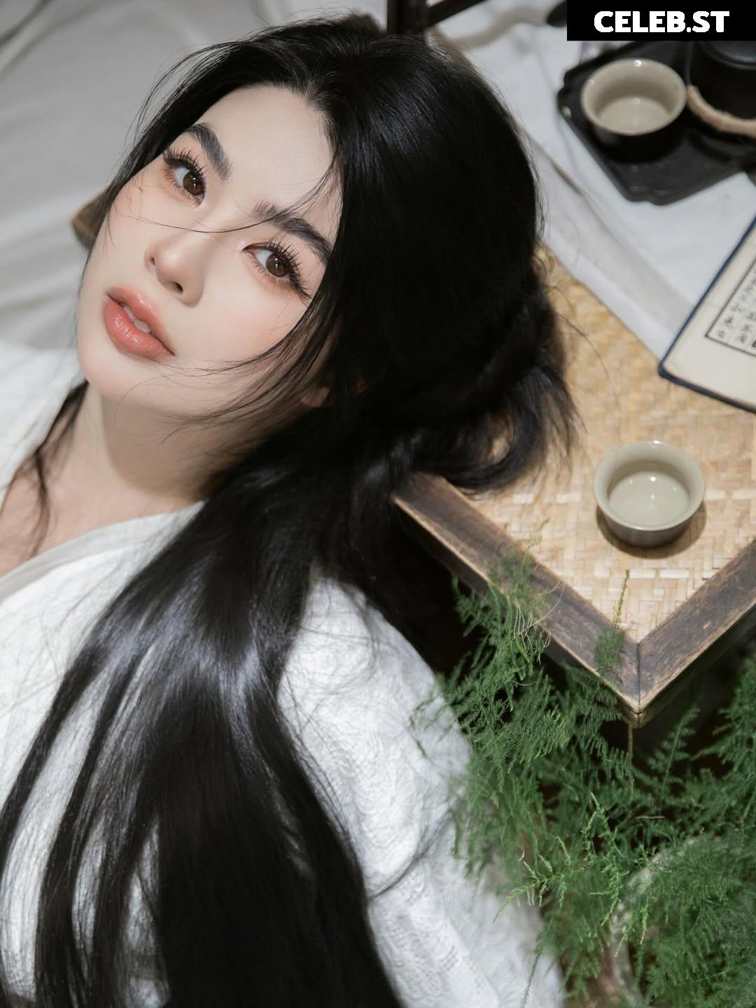 CarolineKwan Image 23462714