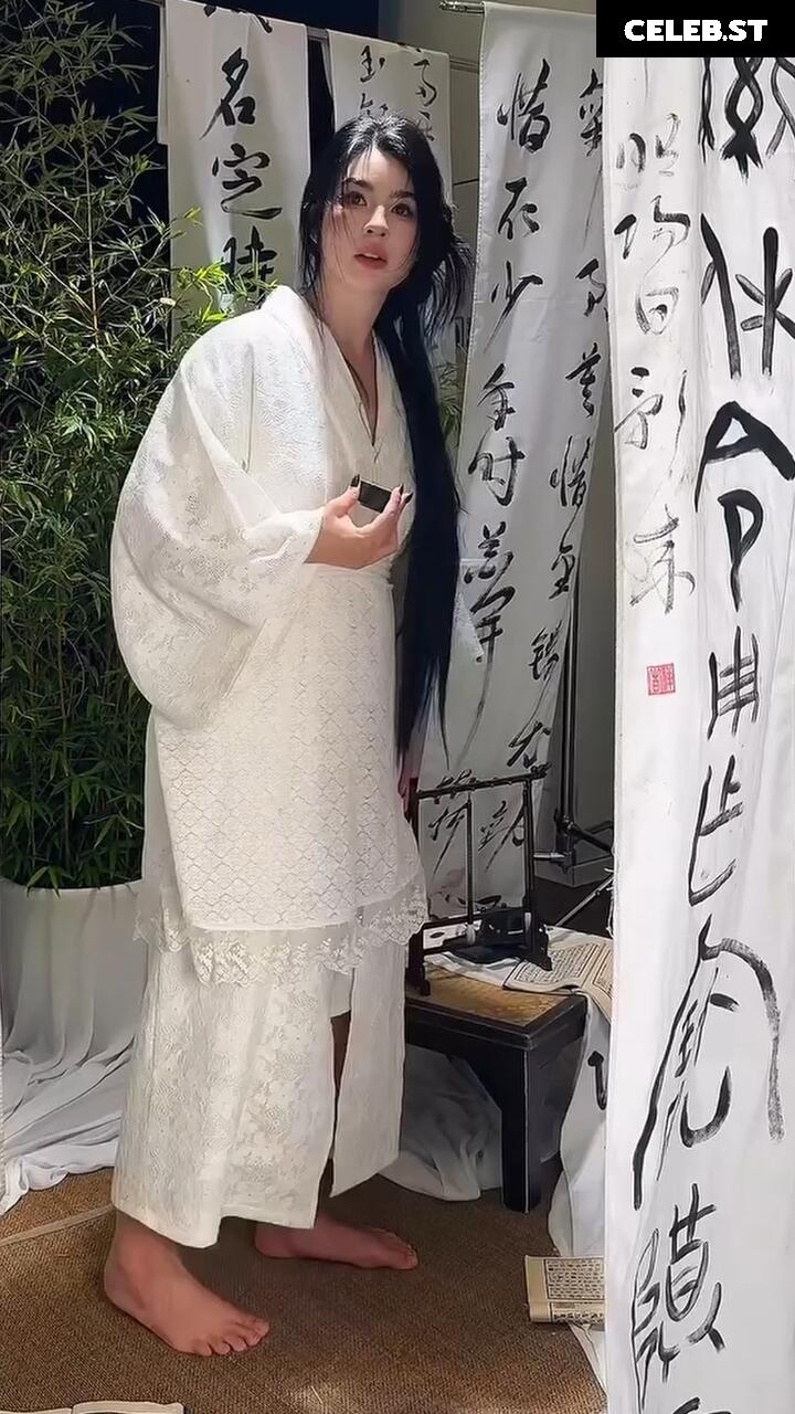 CarolineKwan Image 23462702