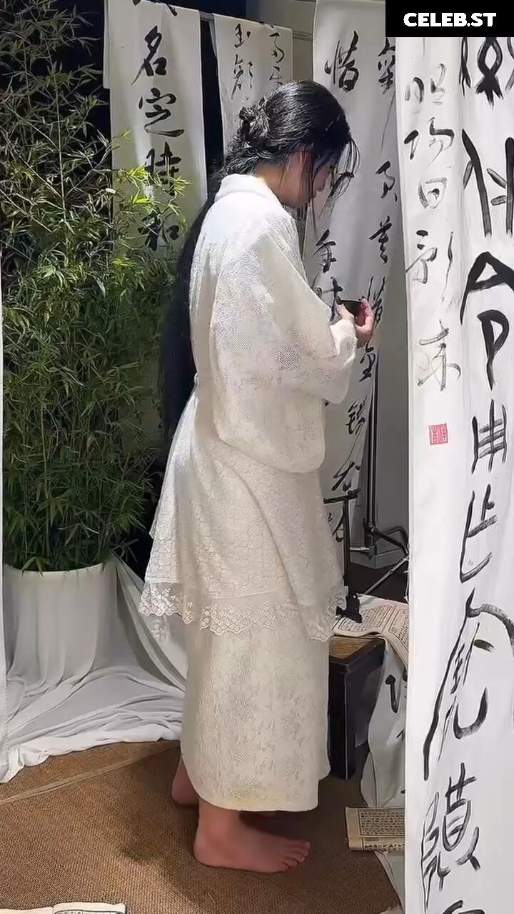 CarolineKwan Image 23462700