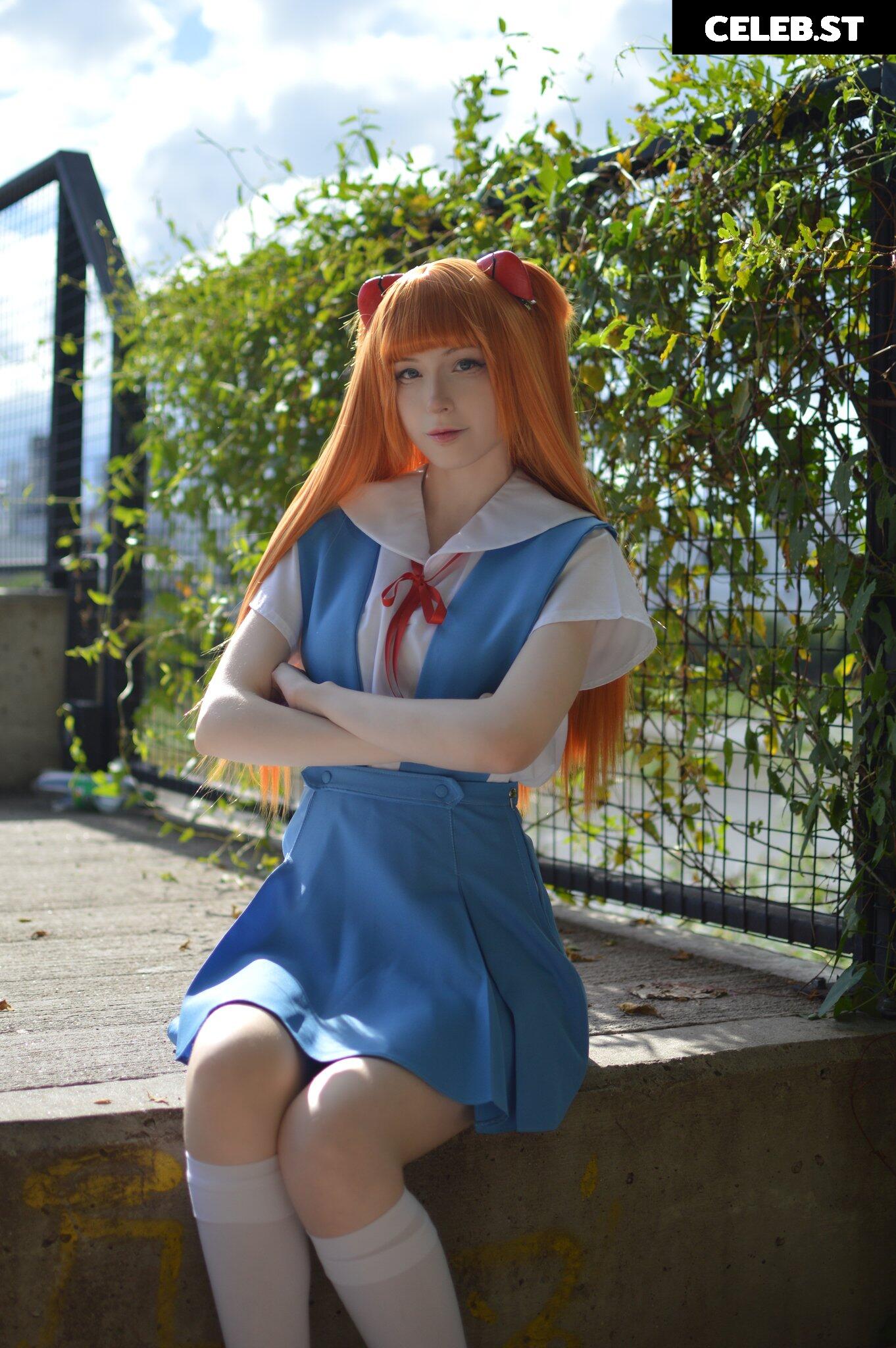 Kiki Glitter Cosplay Image 23462082