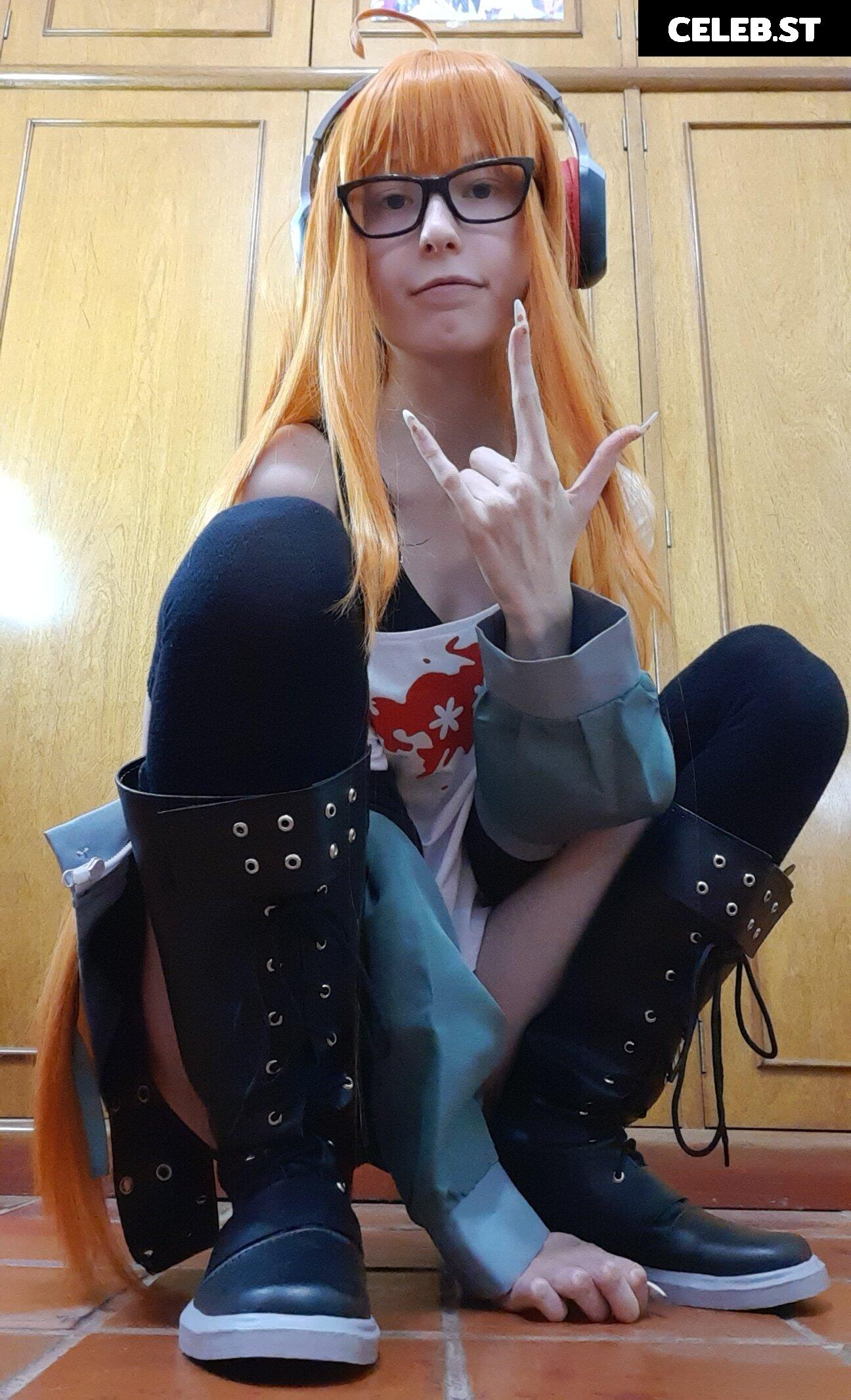 Kiki Glitter Cosplay Image 23462023