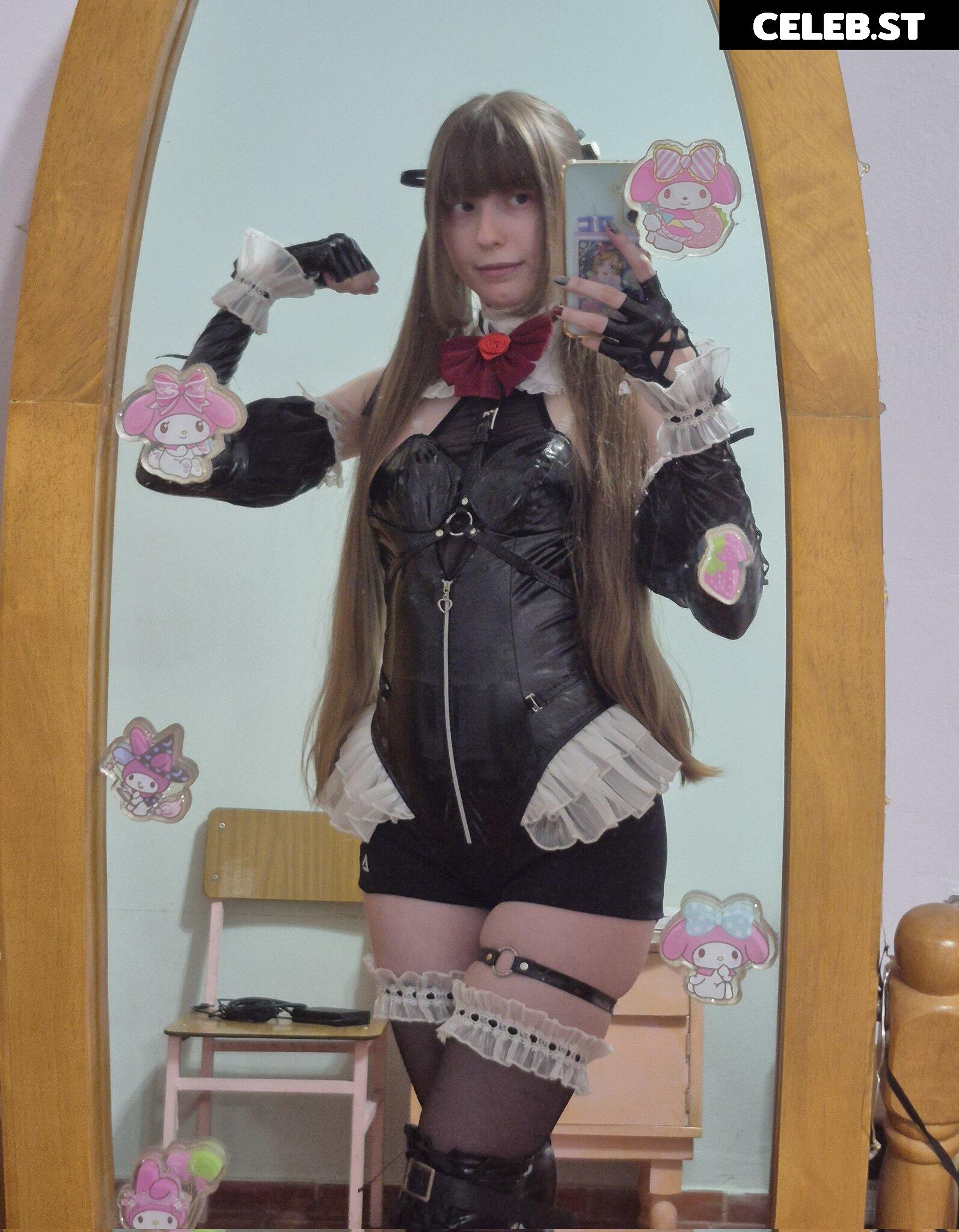 Kiki Glitter Cosplay Image 23462022