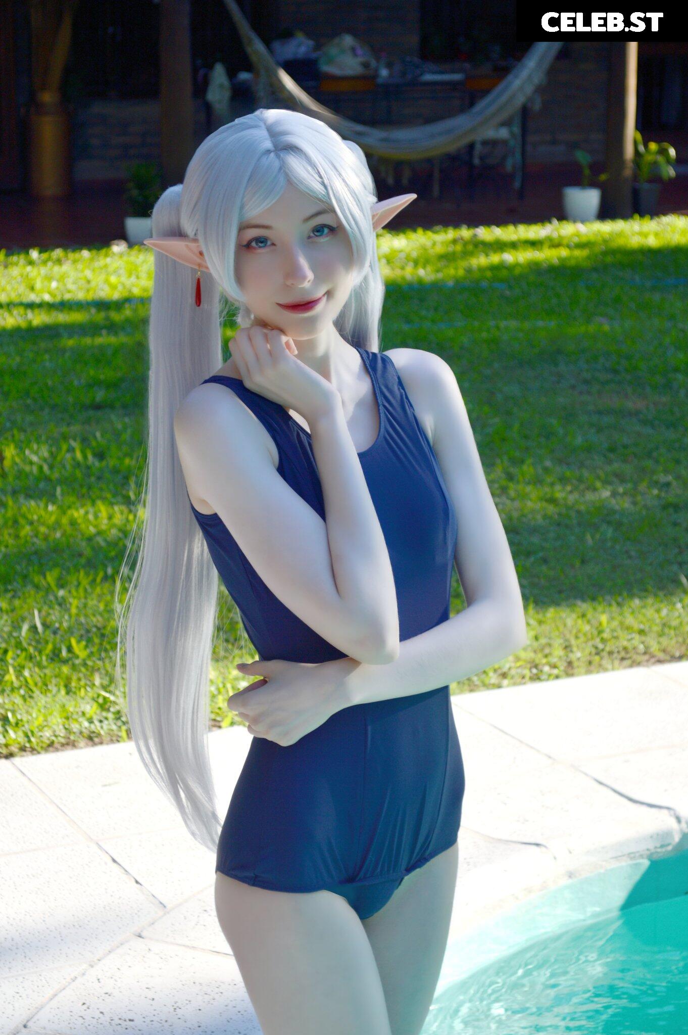 Kiki Glitter Cosplay Image 23462007
