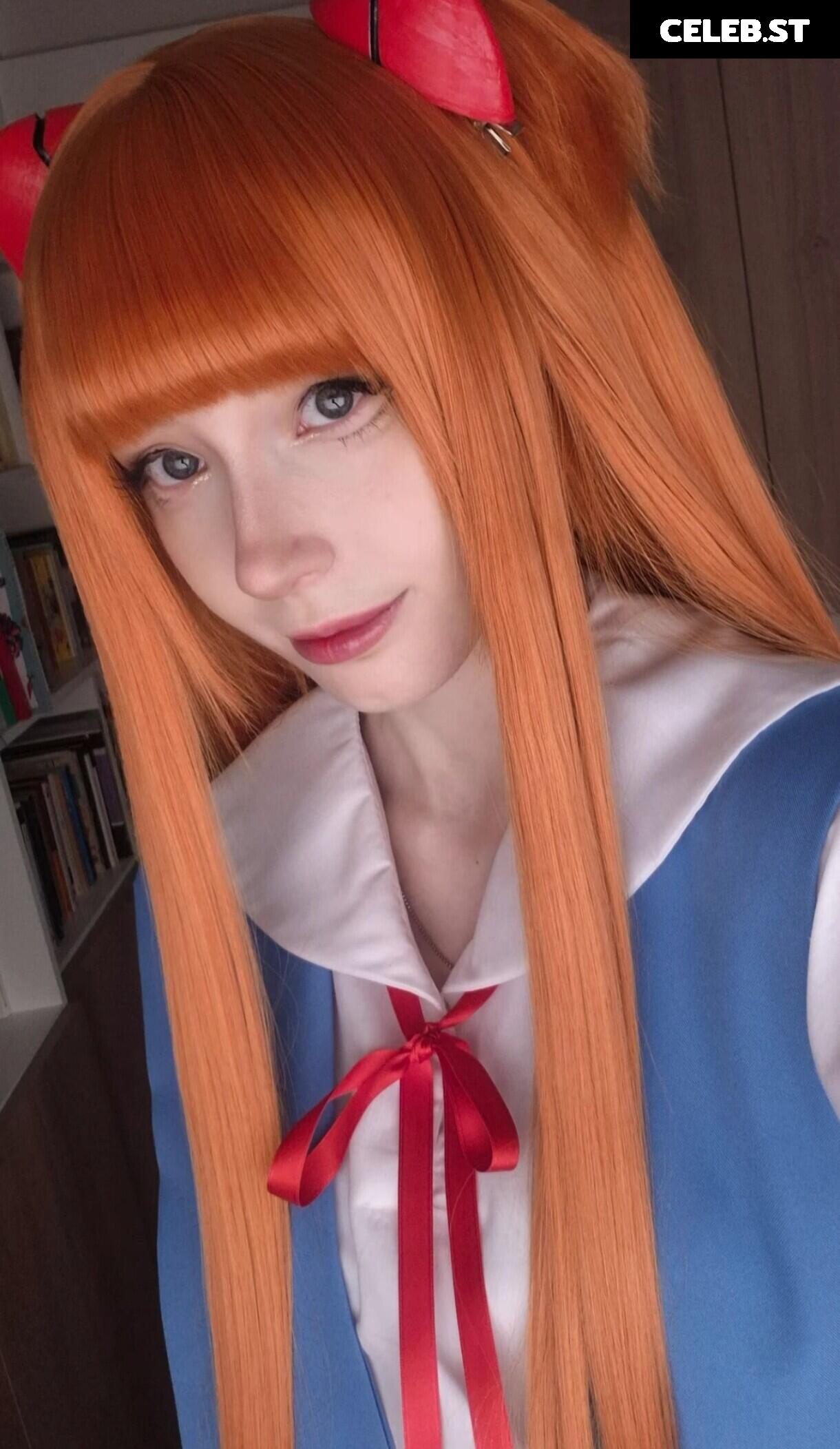 Kiki Glitter Cosplay Image 23462033