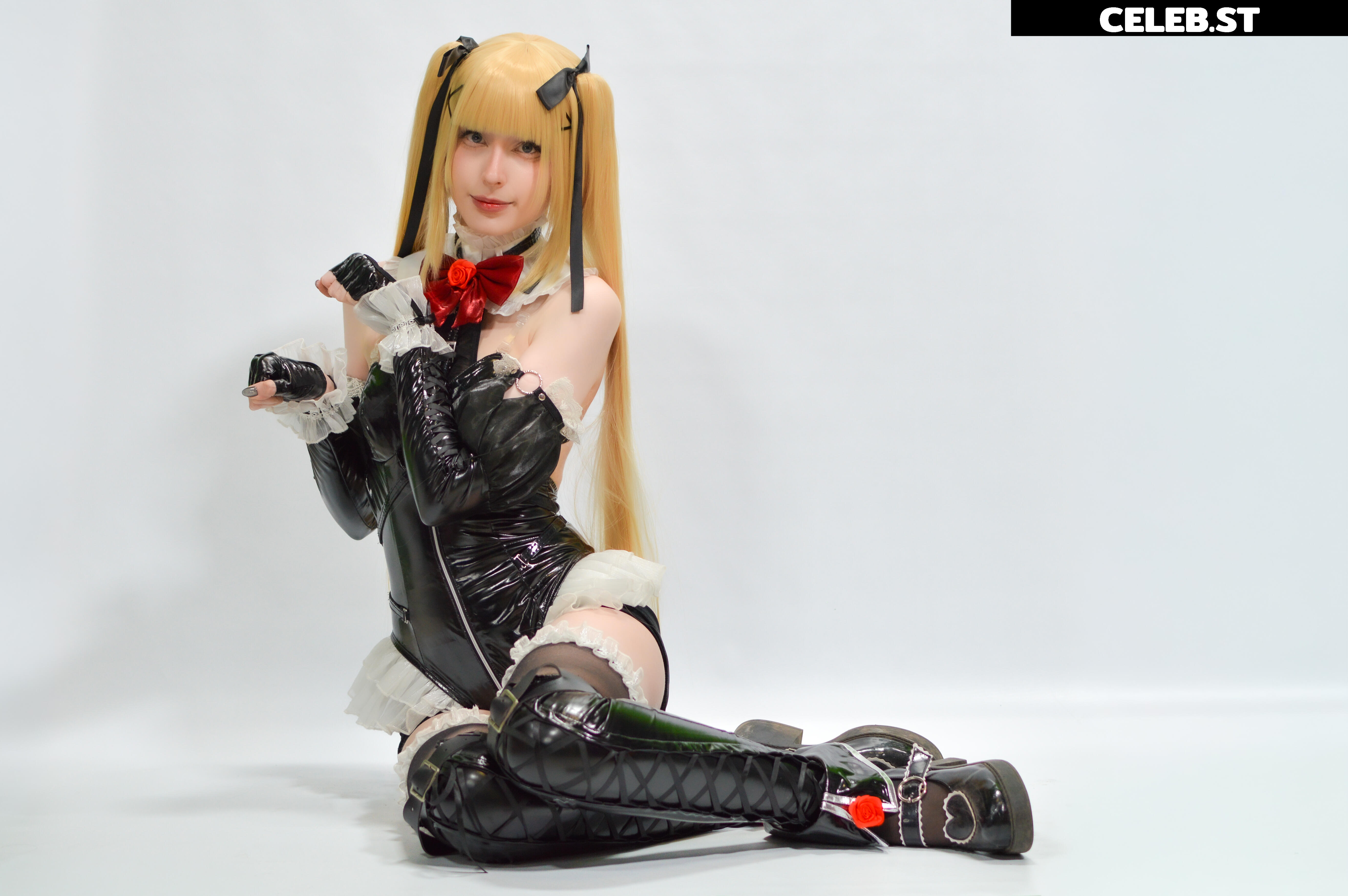 Kiki Glitter Cosplay Image 23462065