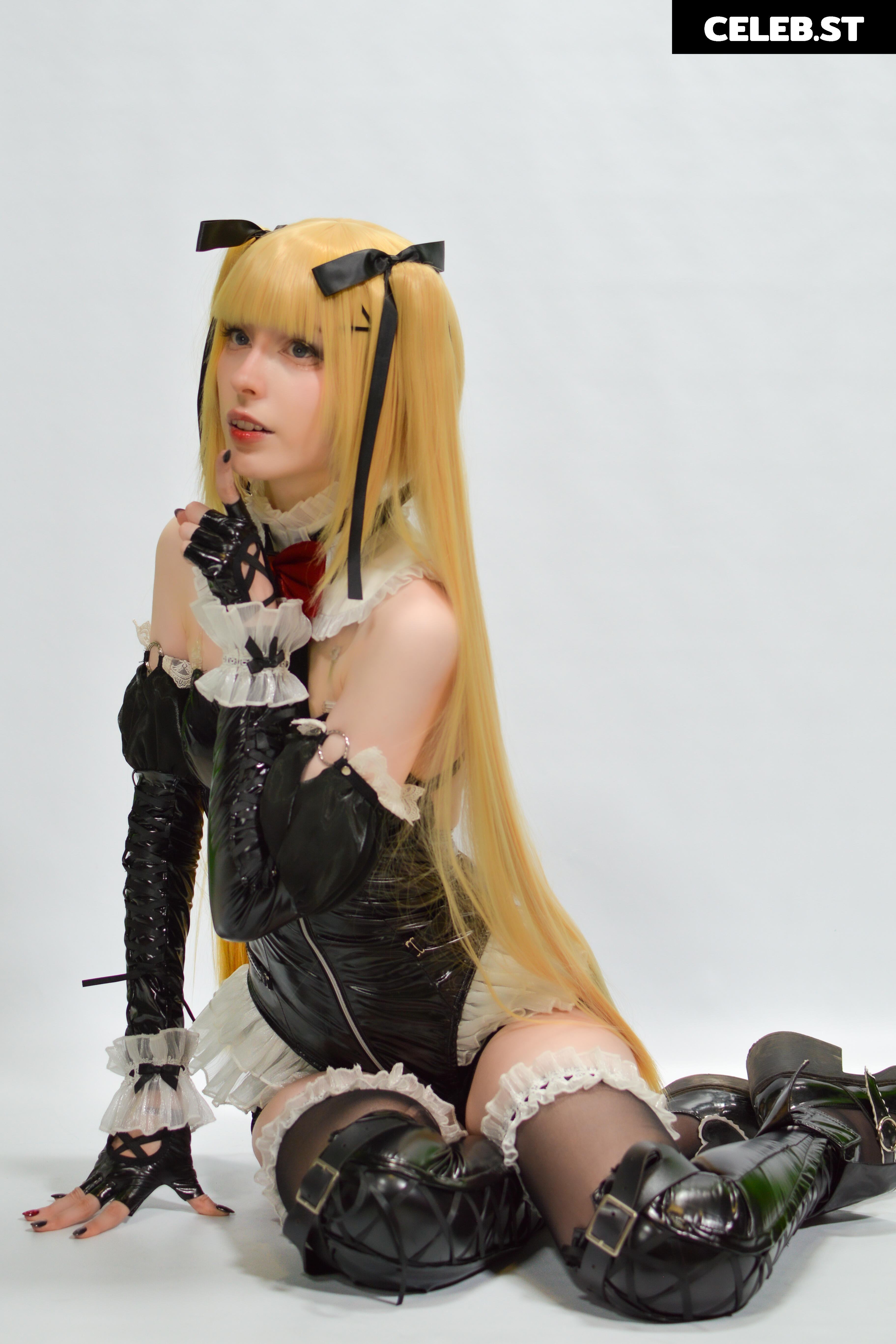 Kiki Glitter Cosplay Image 23462069