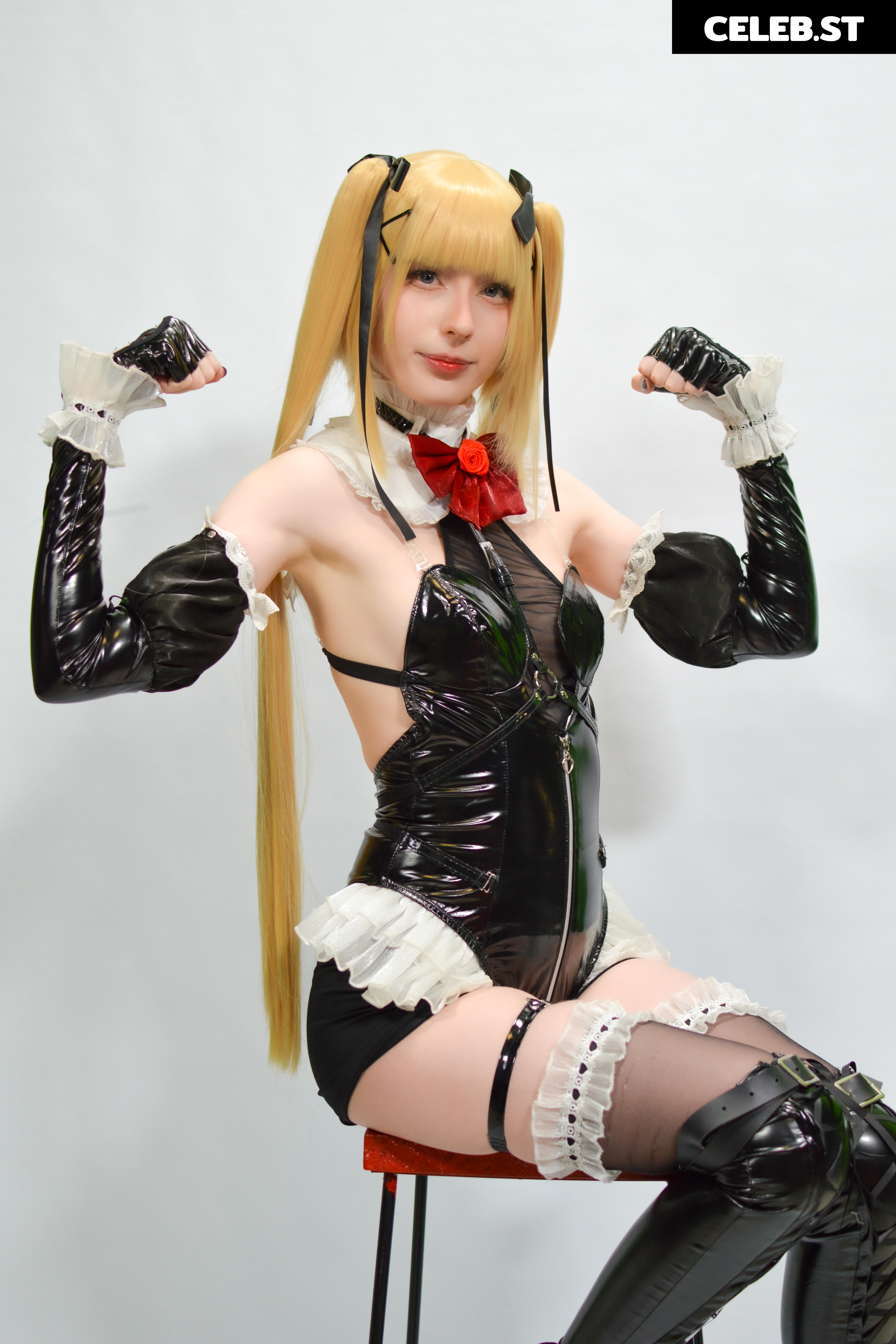 Kiki Glitter Cosplay Image 23462059