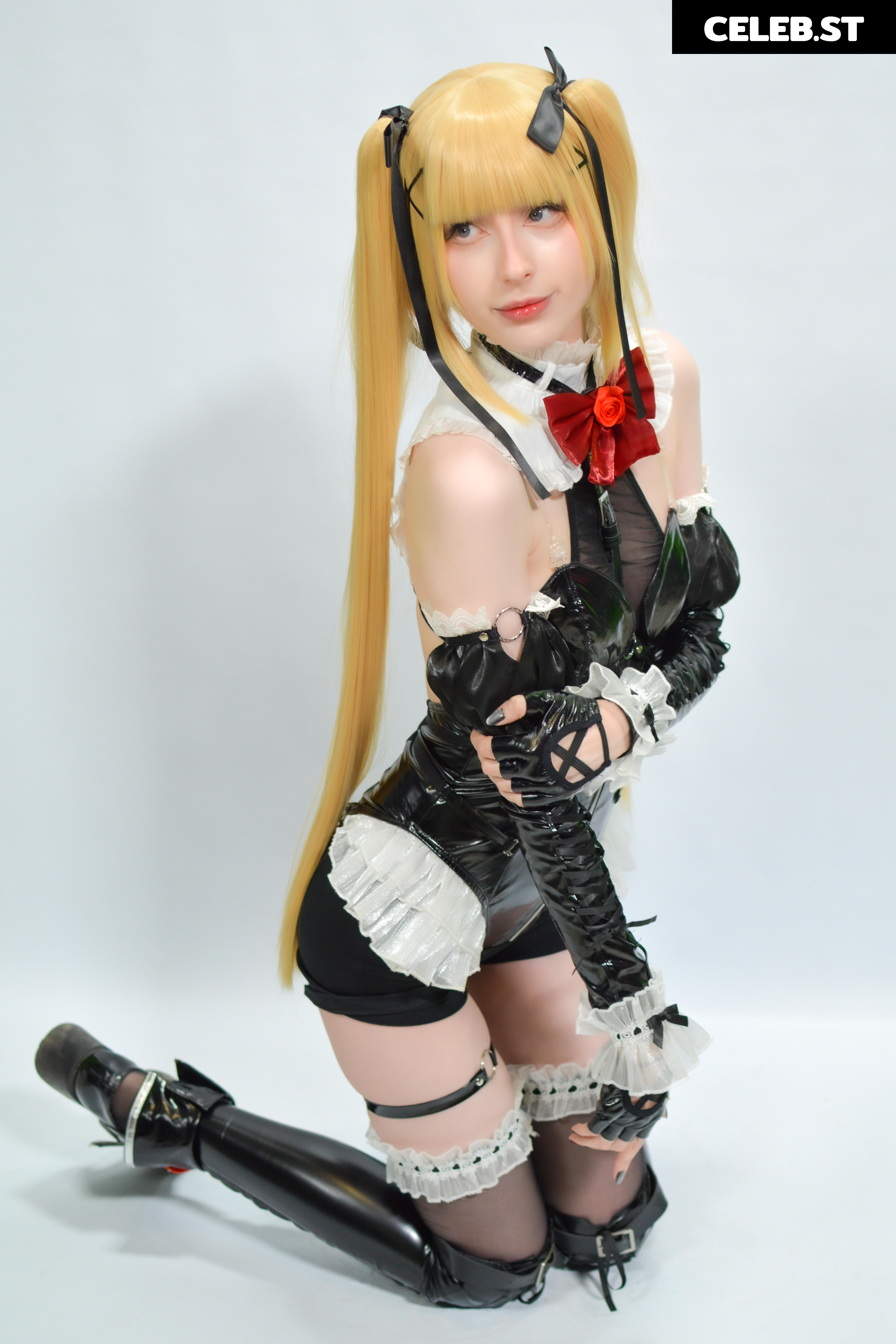 Kiki Glitter Cosplay Image 23462044