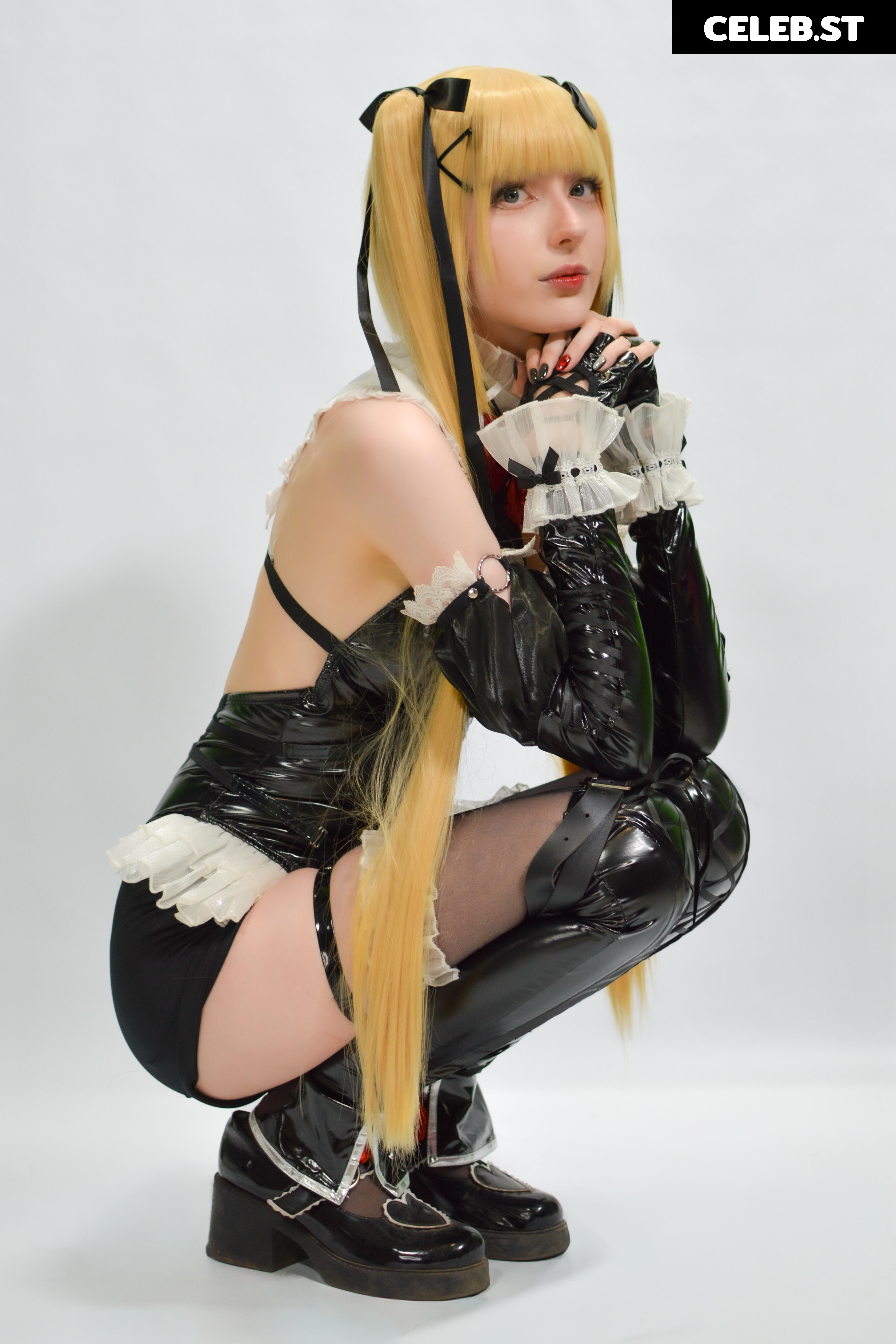 Kiki Glitter Cosplay Image 23462071