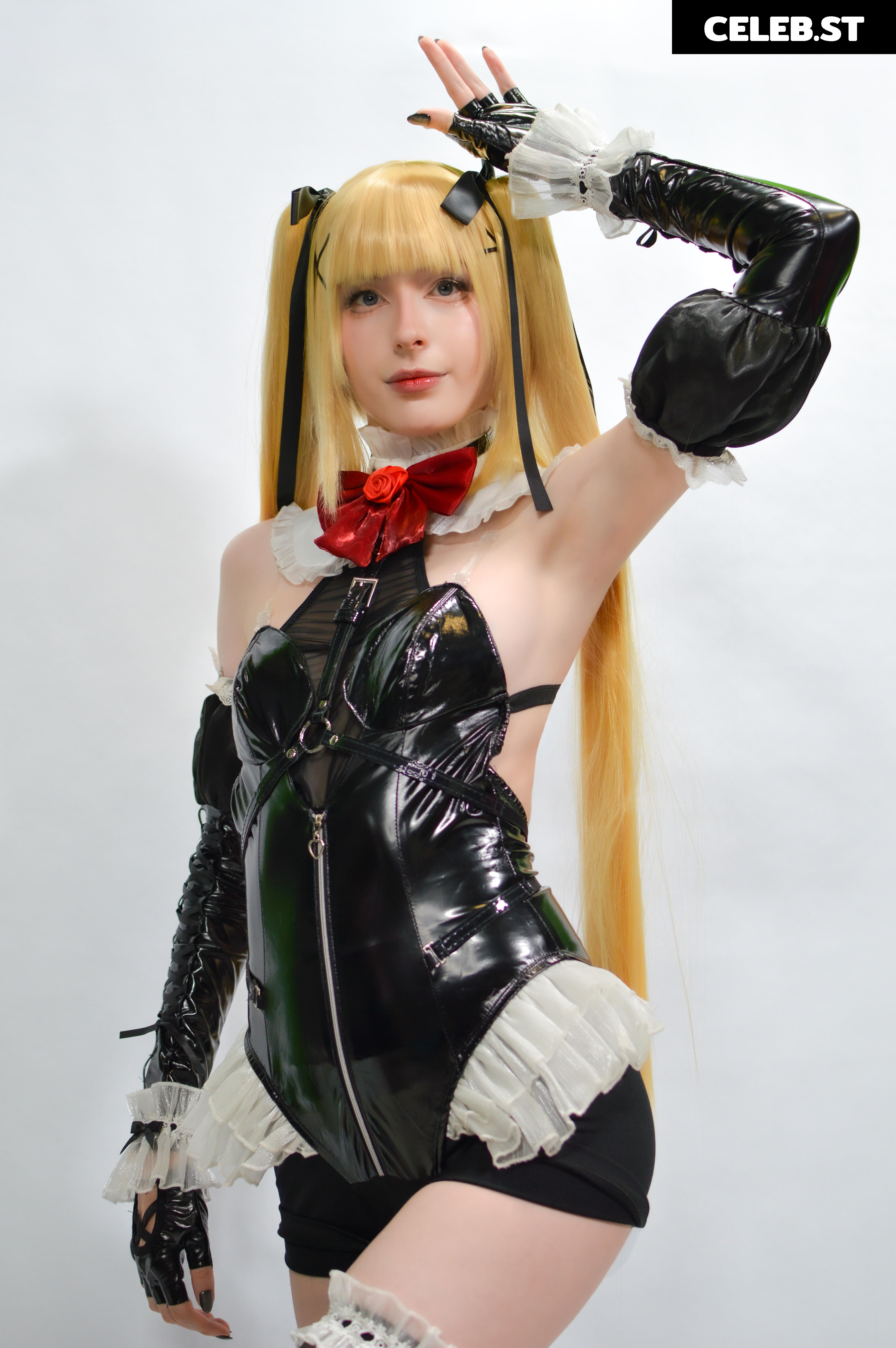 Kiki Glitter Cosplay Image 23462075