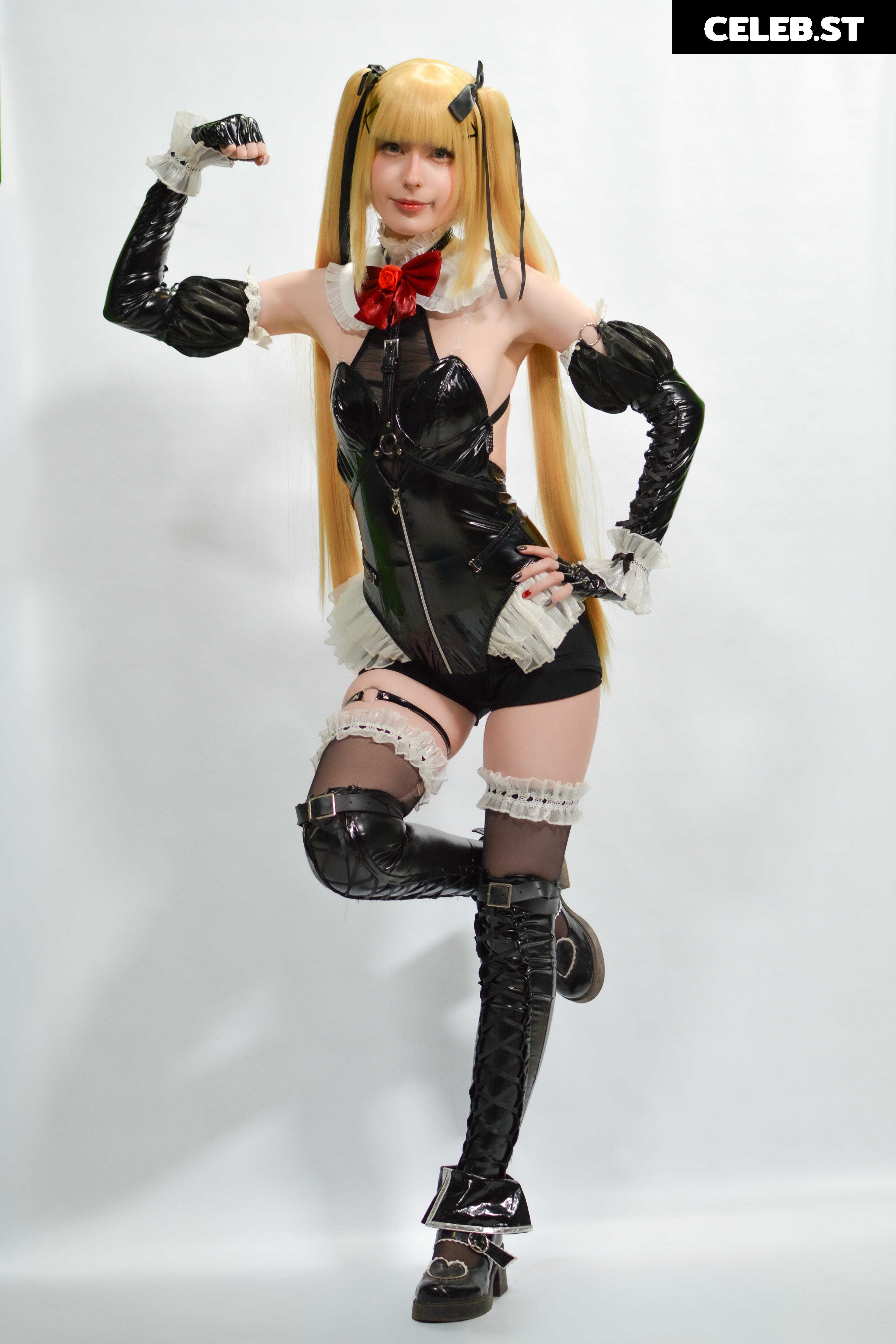 Kiki Glitter Cosplay Image 23462079