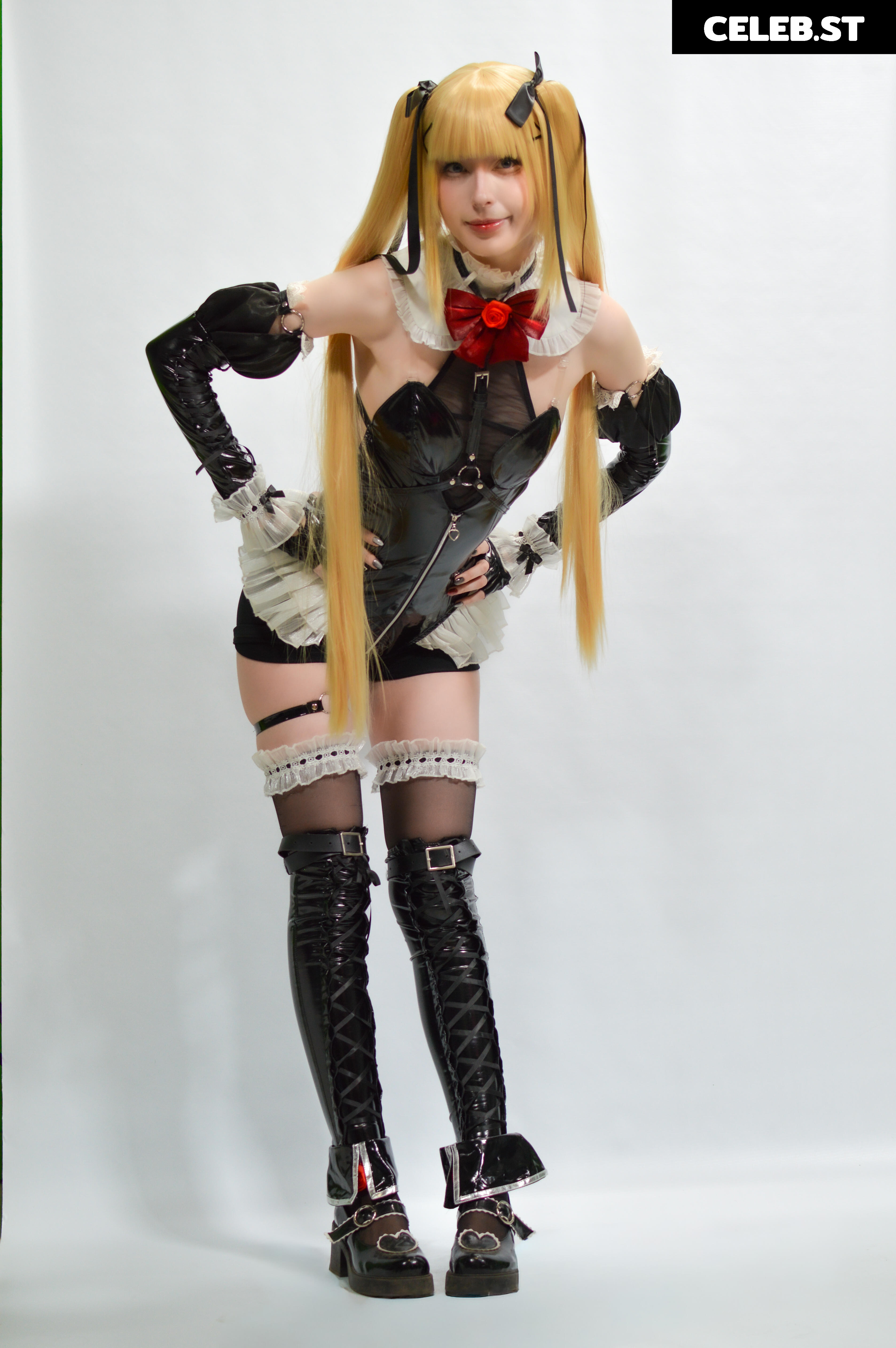 Kiki Glitter Cosplay Image 23462078