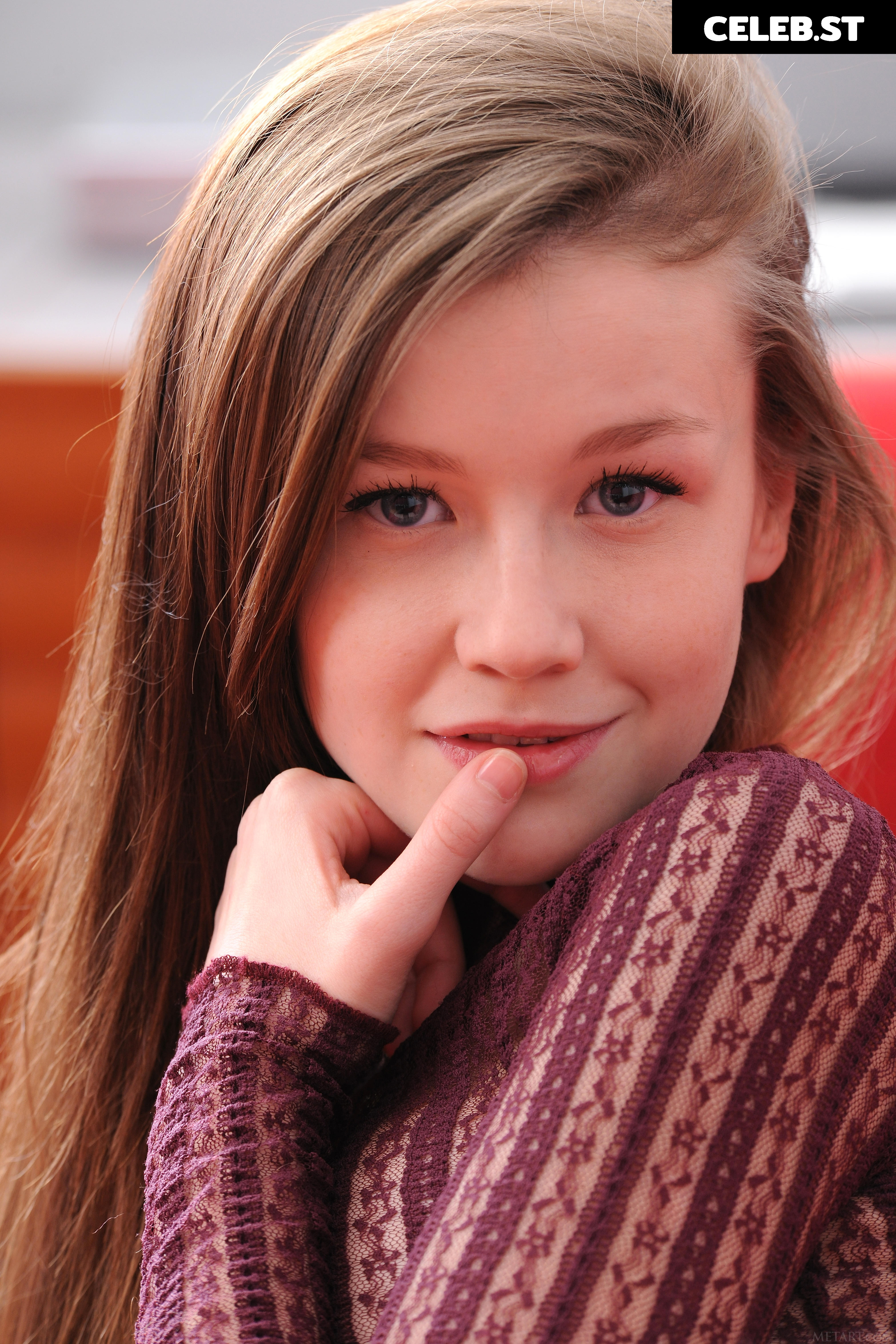 Emily Bloom Image 2347882