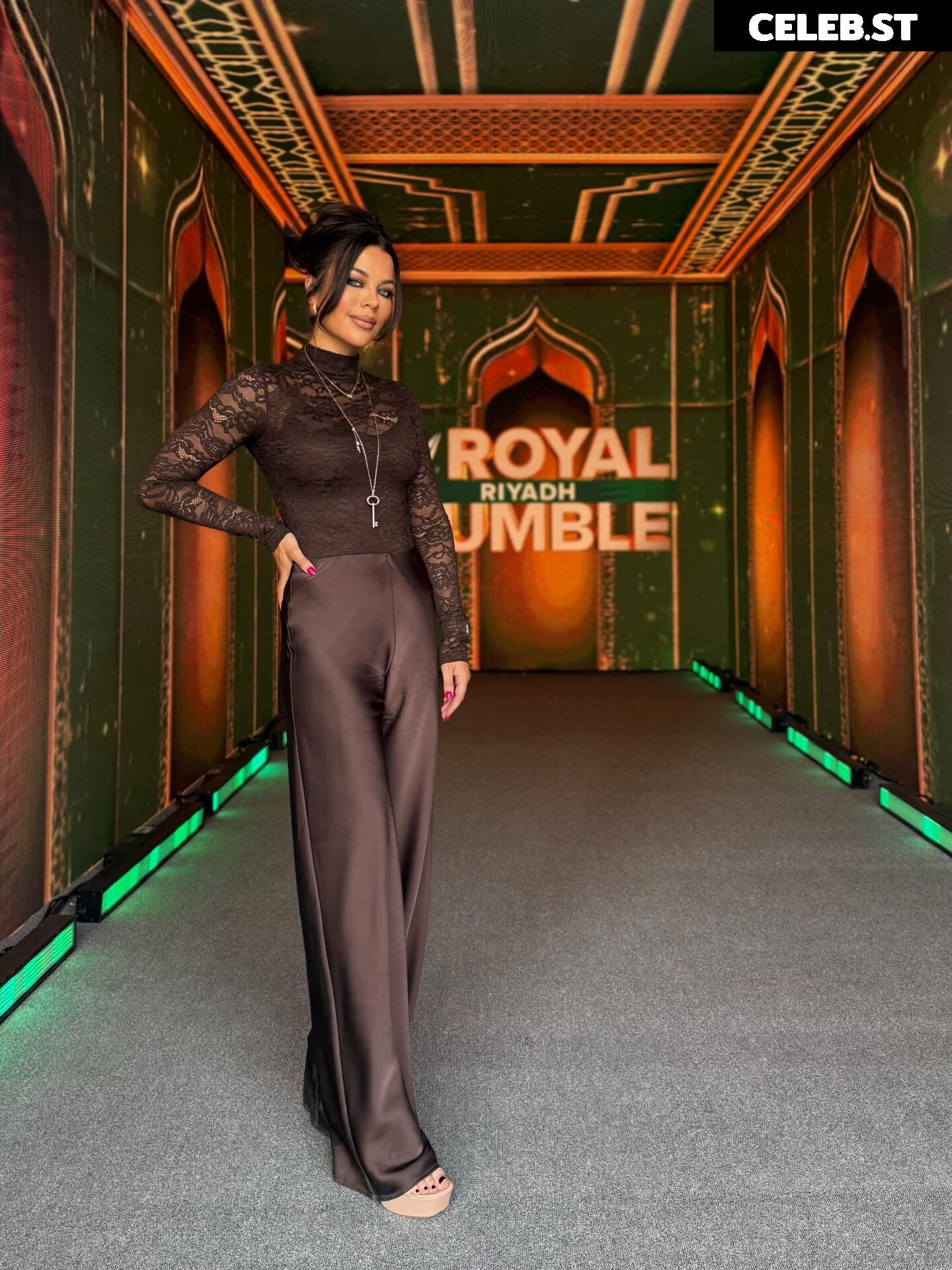 Jackie Redmond Image 23474856