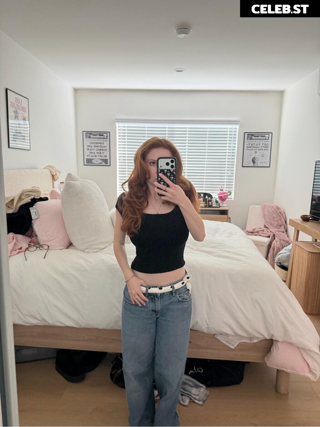 Francesca Capaldi (18) Image 23474593
