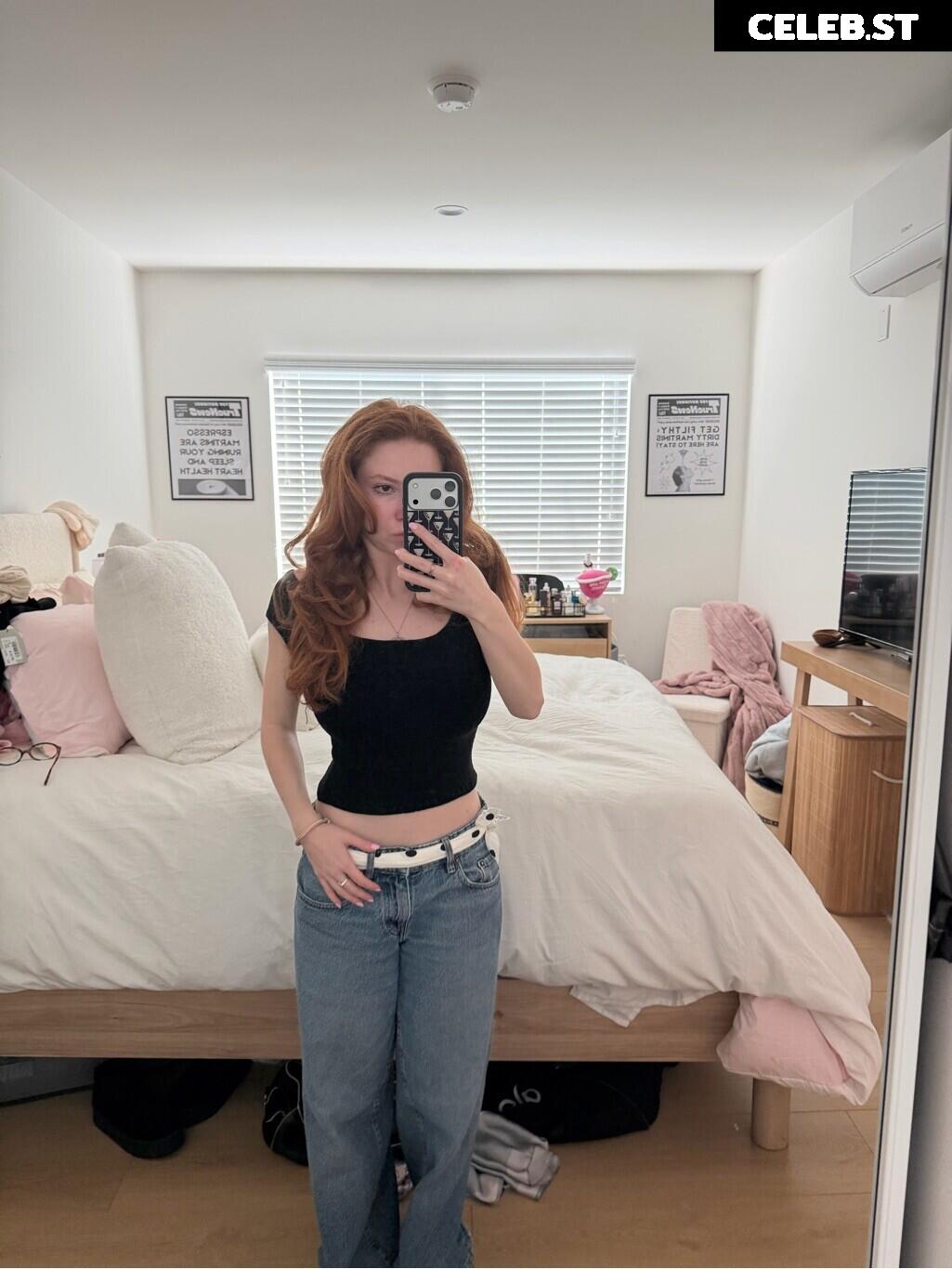 Francesca Capaldi (18) Image 23474587