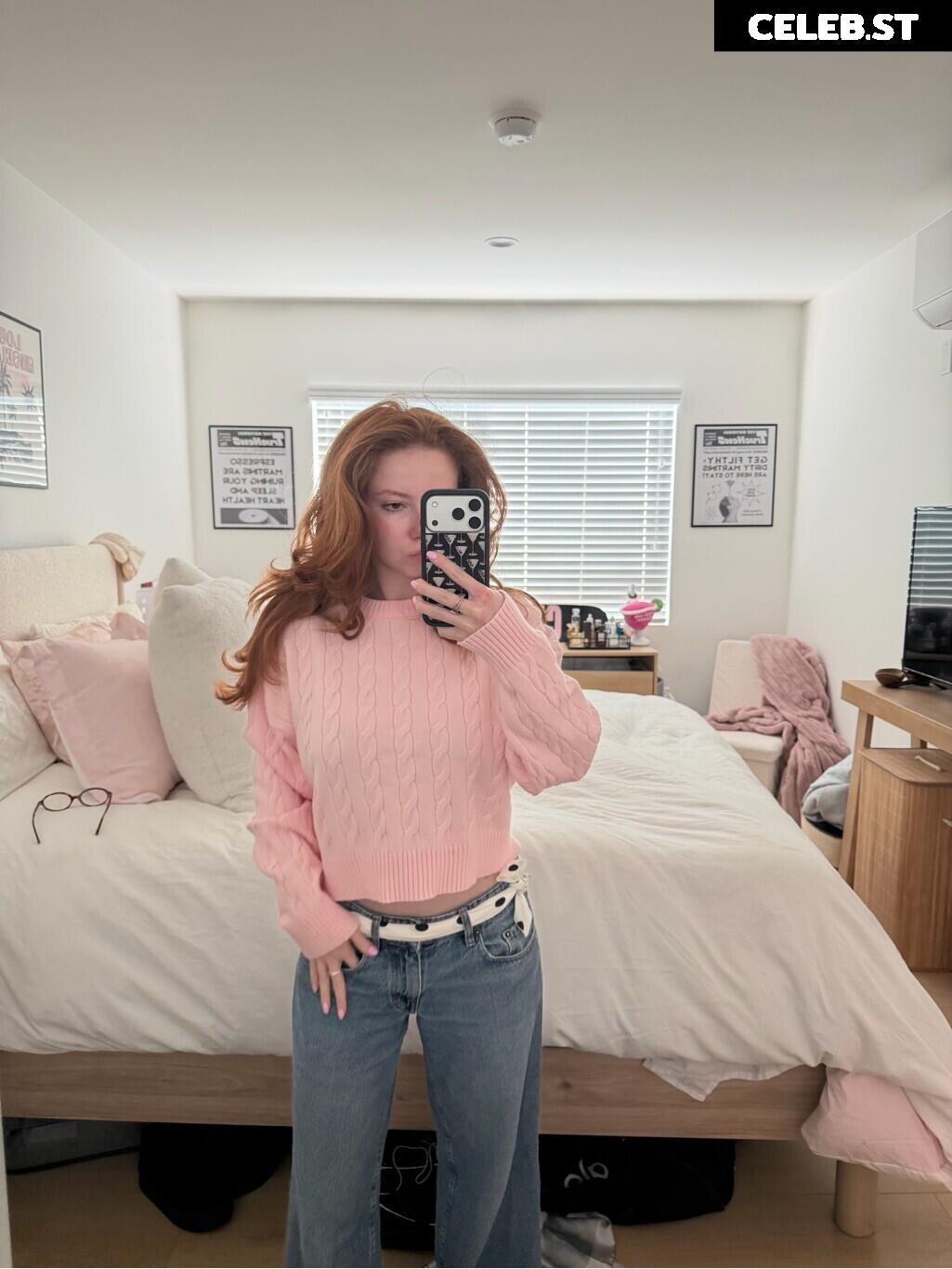Francesca Capaldi (18) Image 23474568