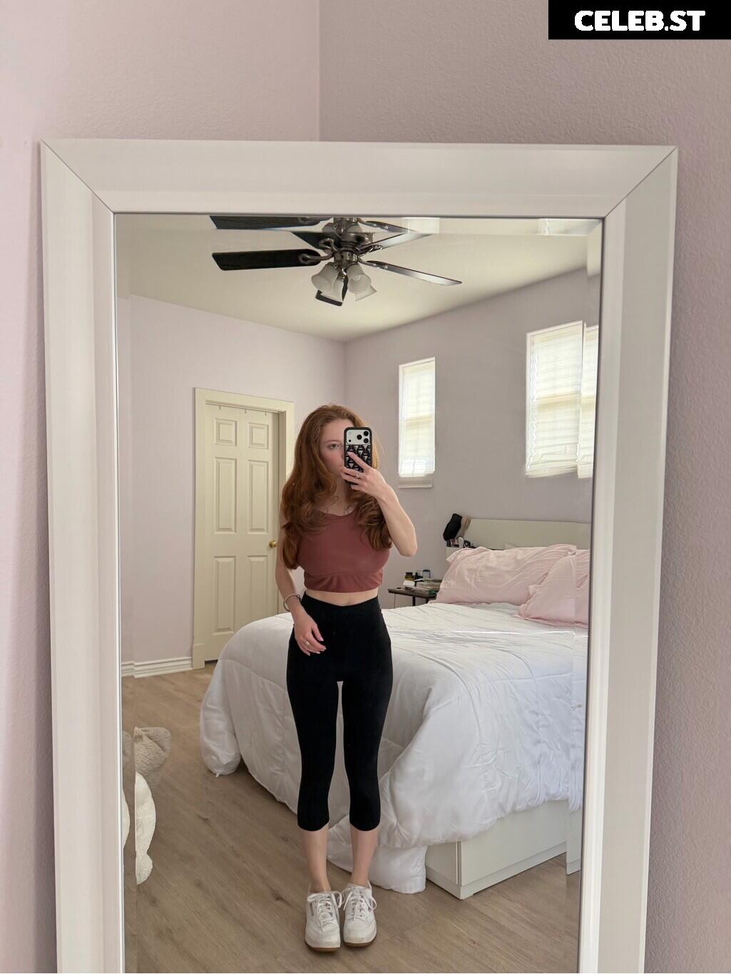 Francesca Capaldi (18) Image 23474570