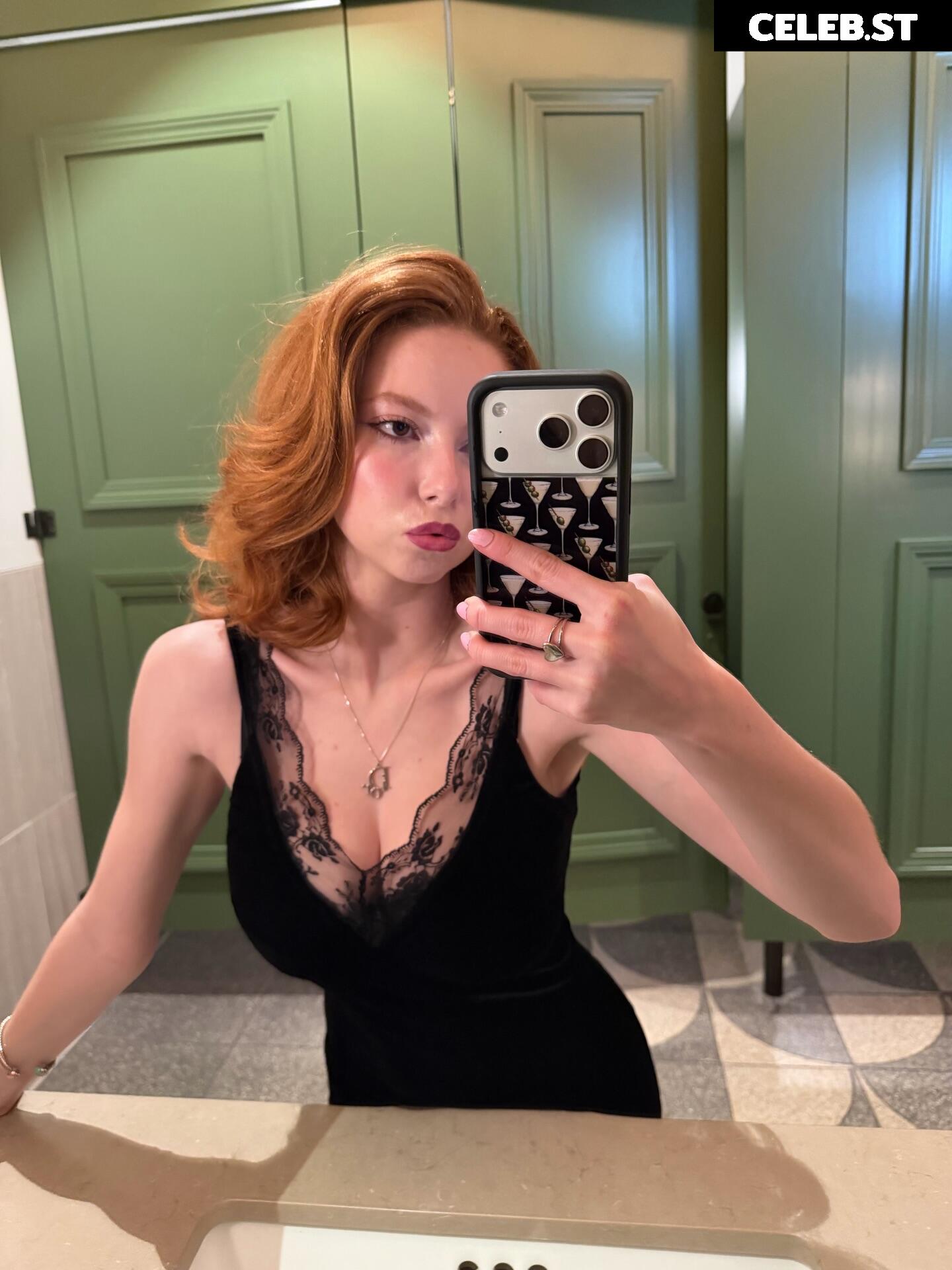 Francesca Capaldi (18) Image 23474480