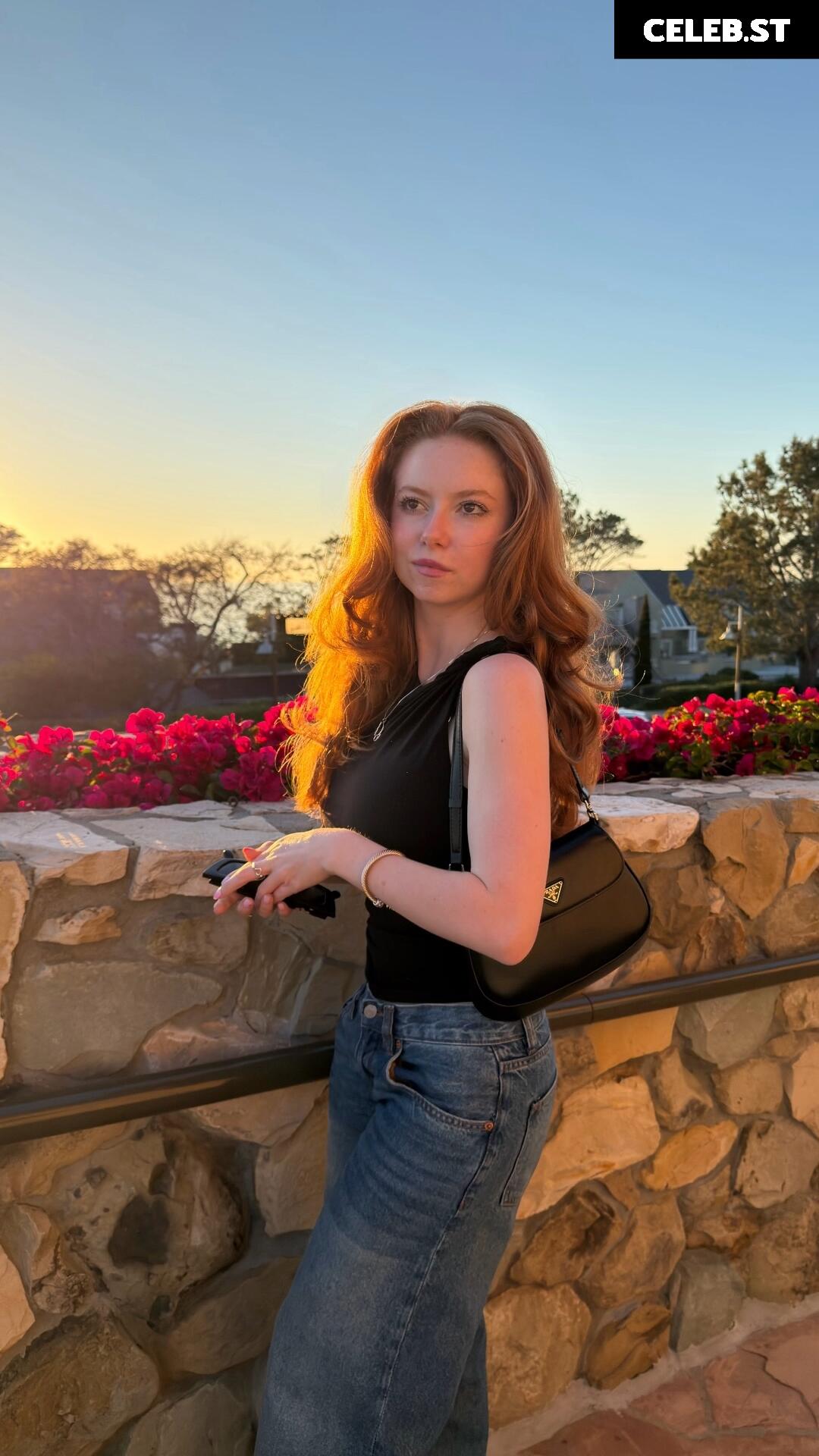 Francesca Capaldi (18) Image 23474488