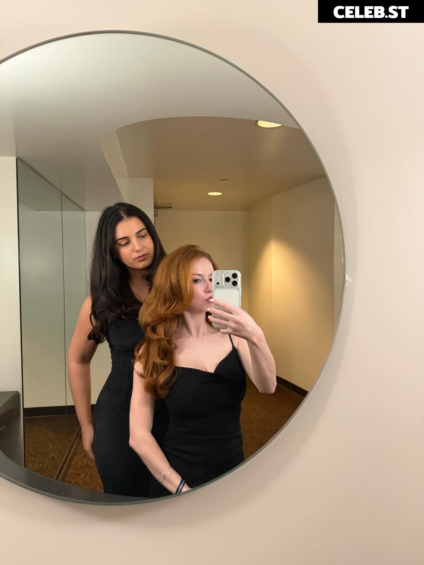 Francesca Capaldi (18) Image 23474478