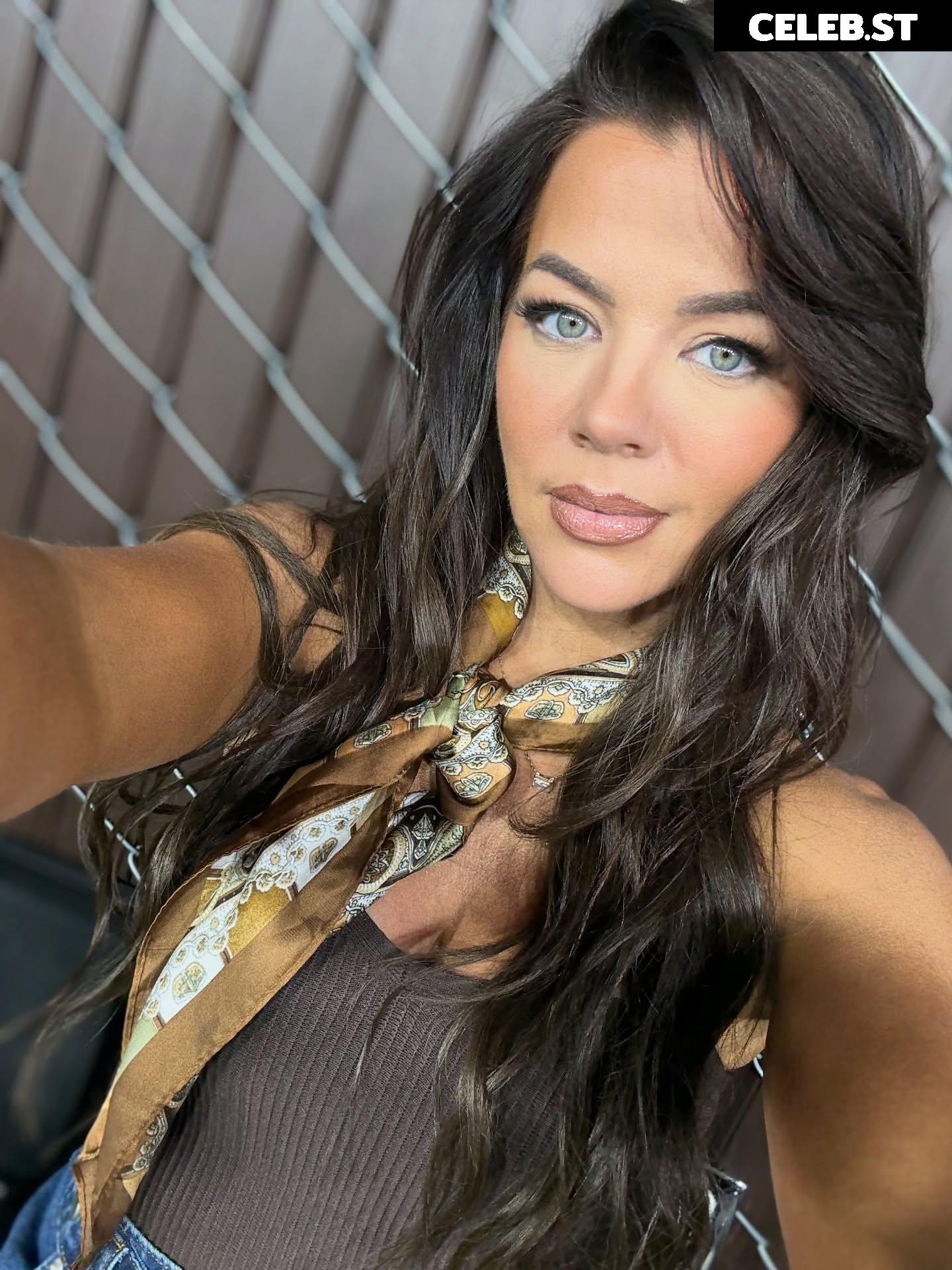 Jackie Redmond Image 23474756