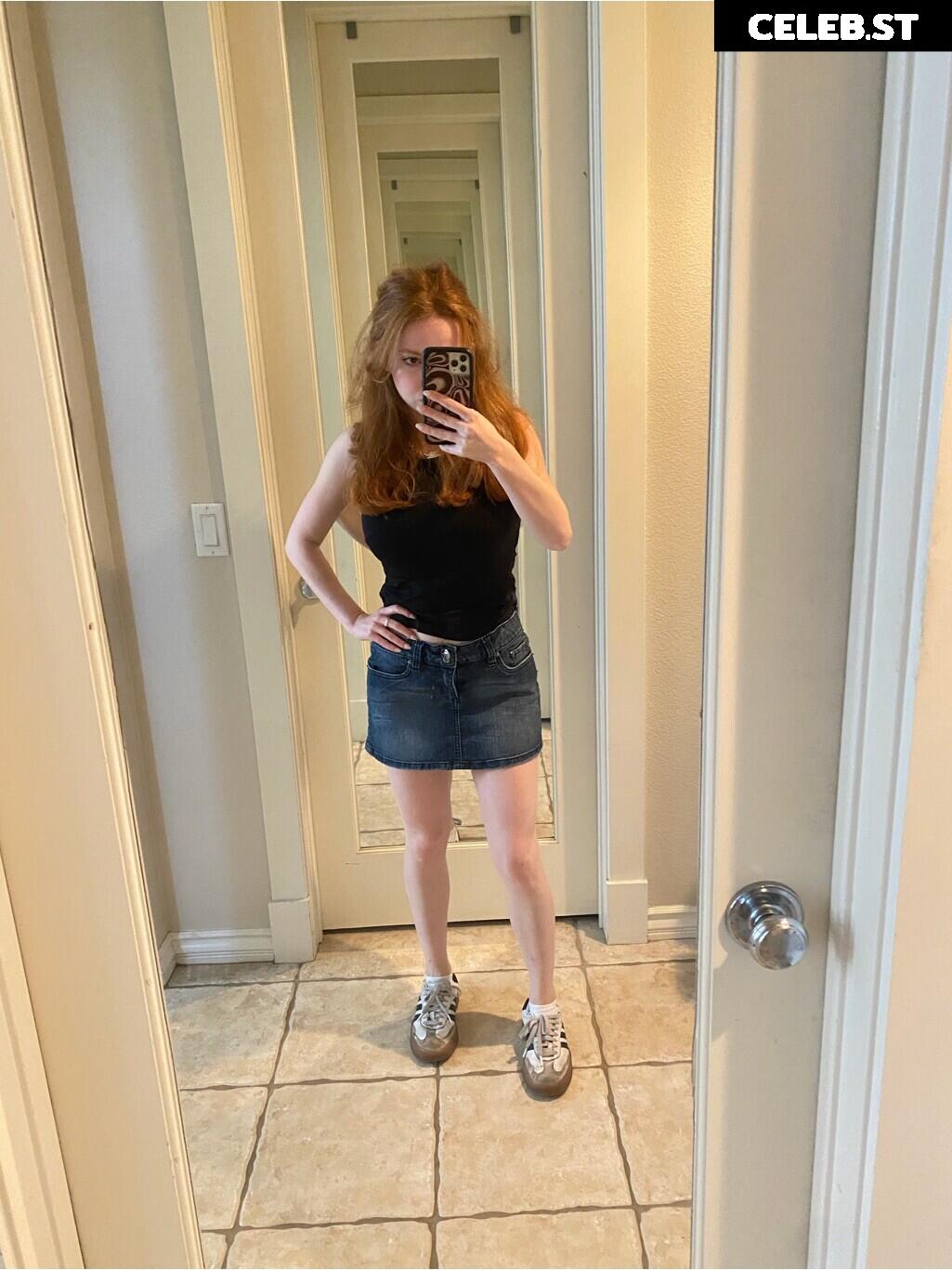 Francesca Capaldi (18) Image 23474624