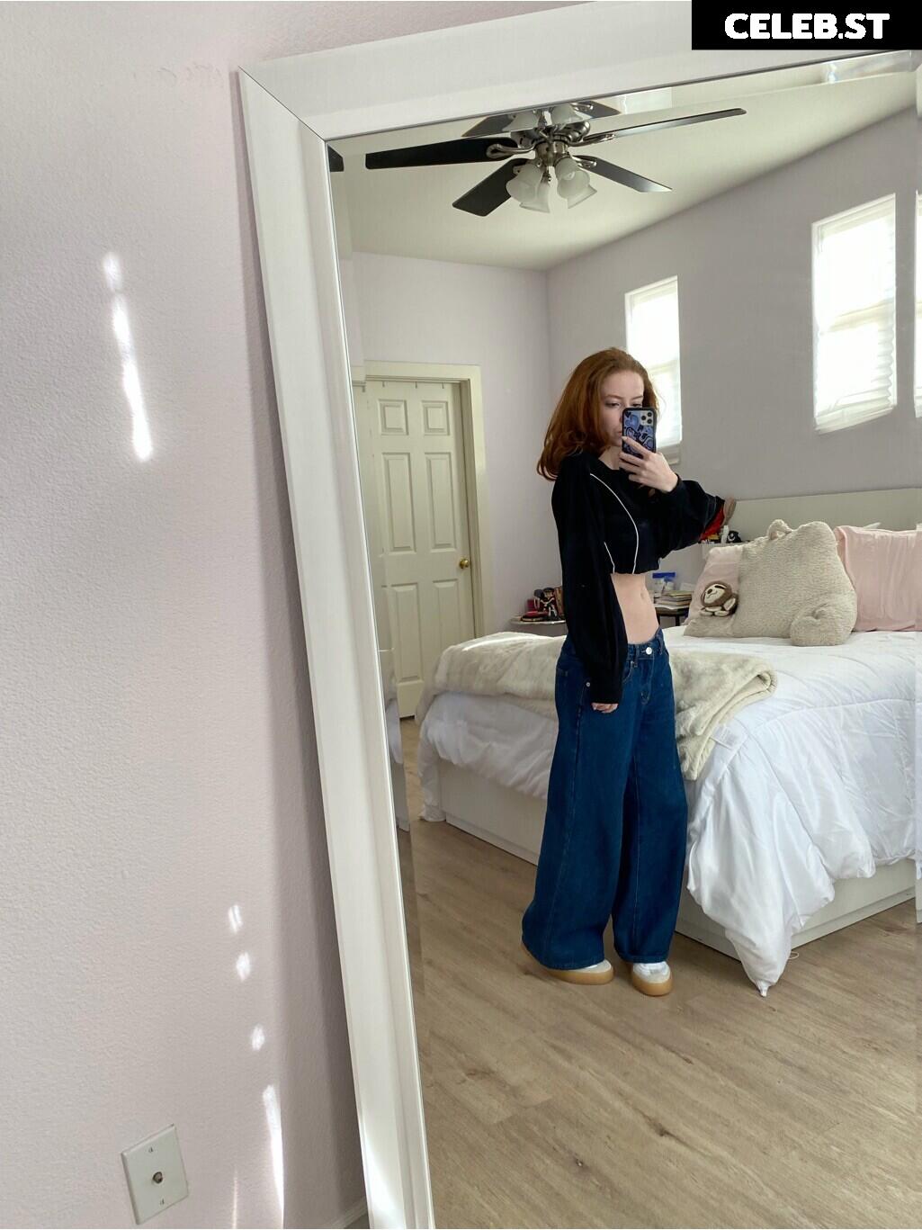 Francesca Capaldi (18) Image 23474613