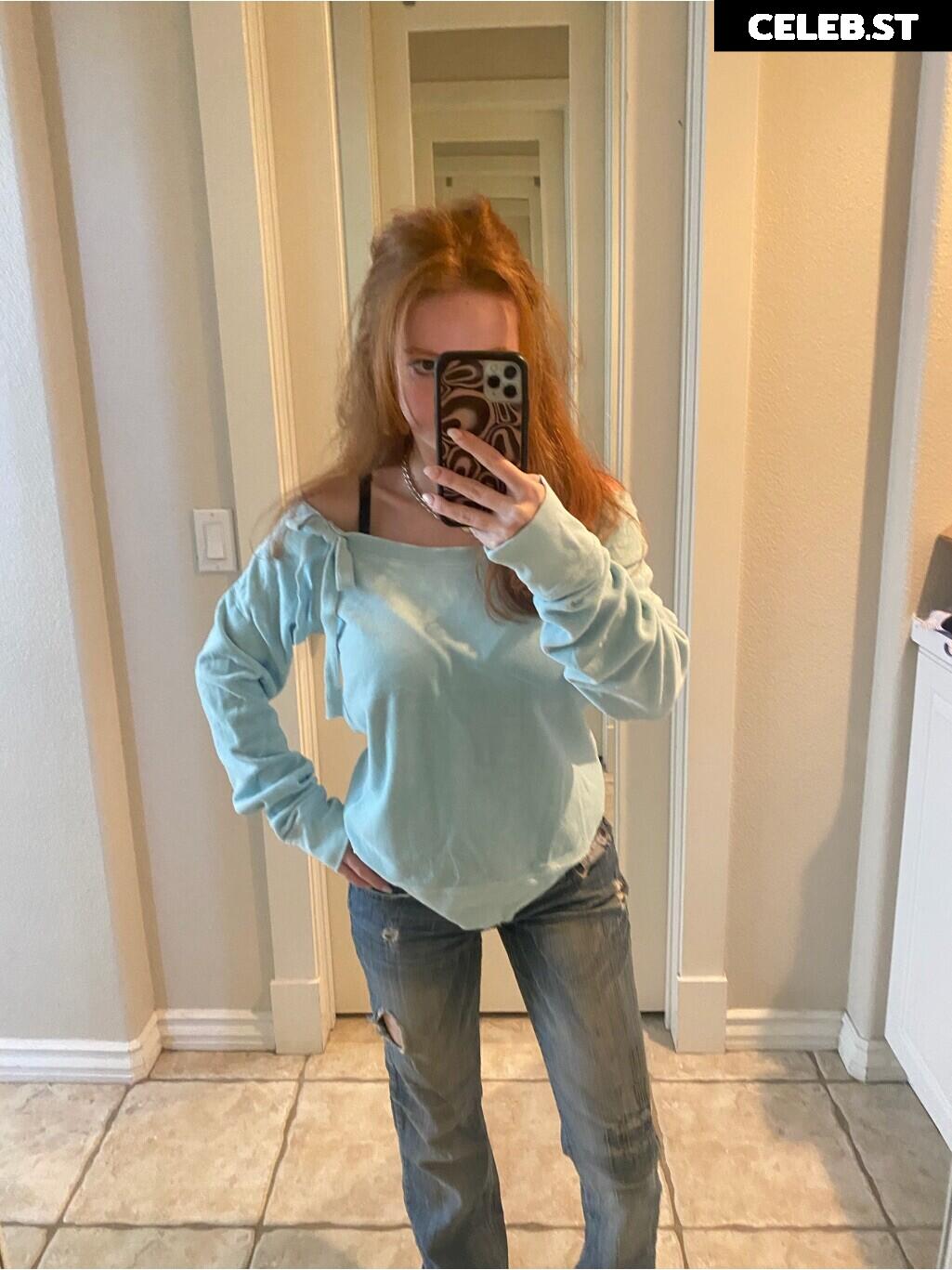 Francesca Capaldi (18) Image 23474612