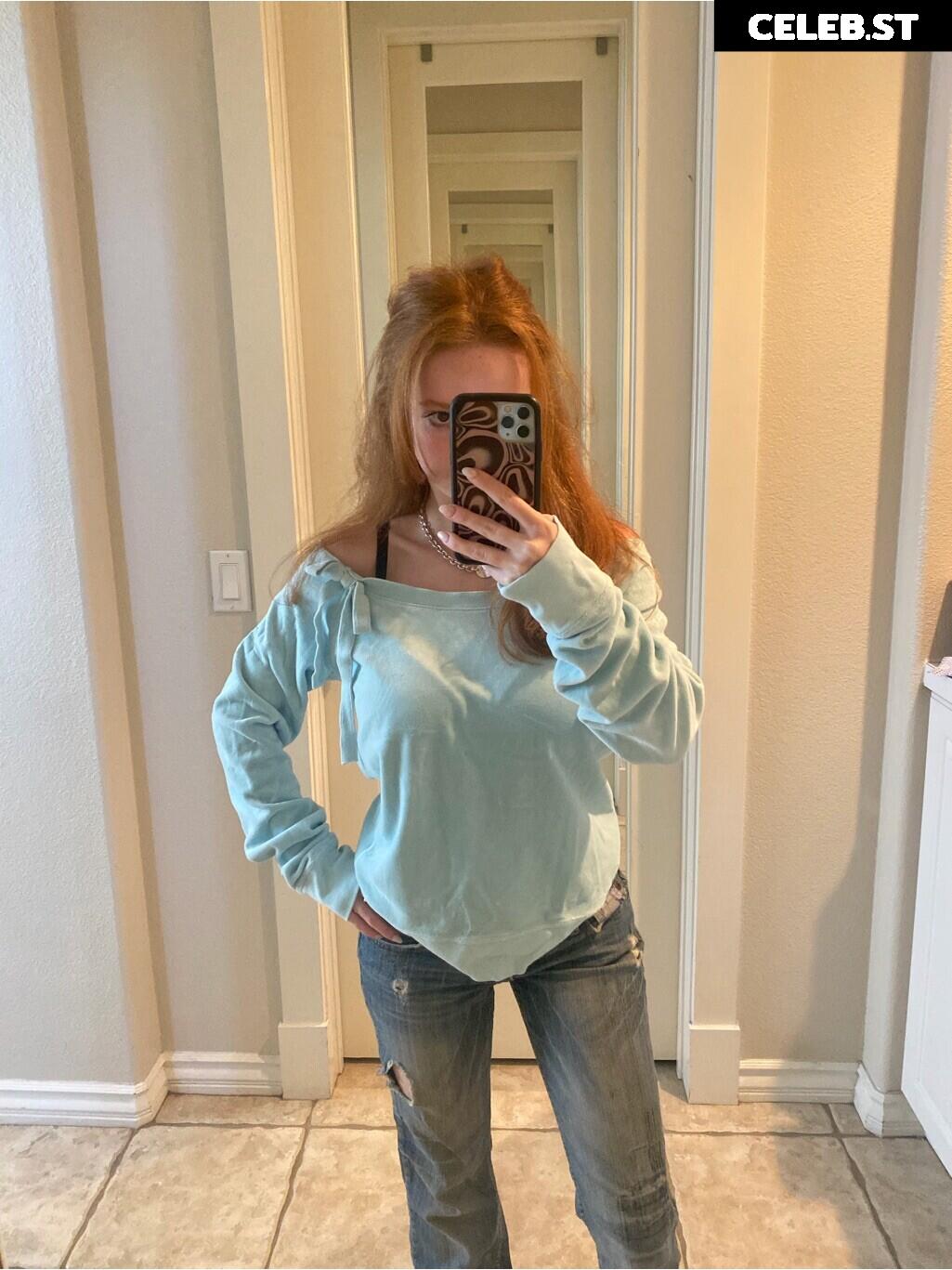 Francesca Capaldi (18) Image 23474611