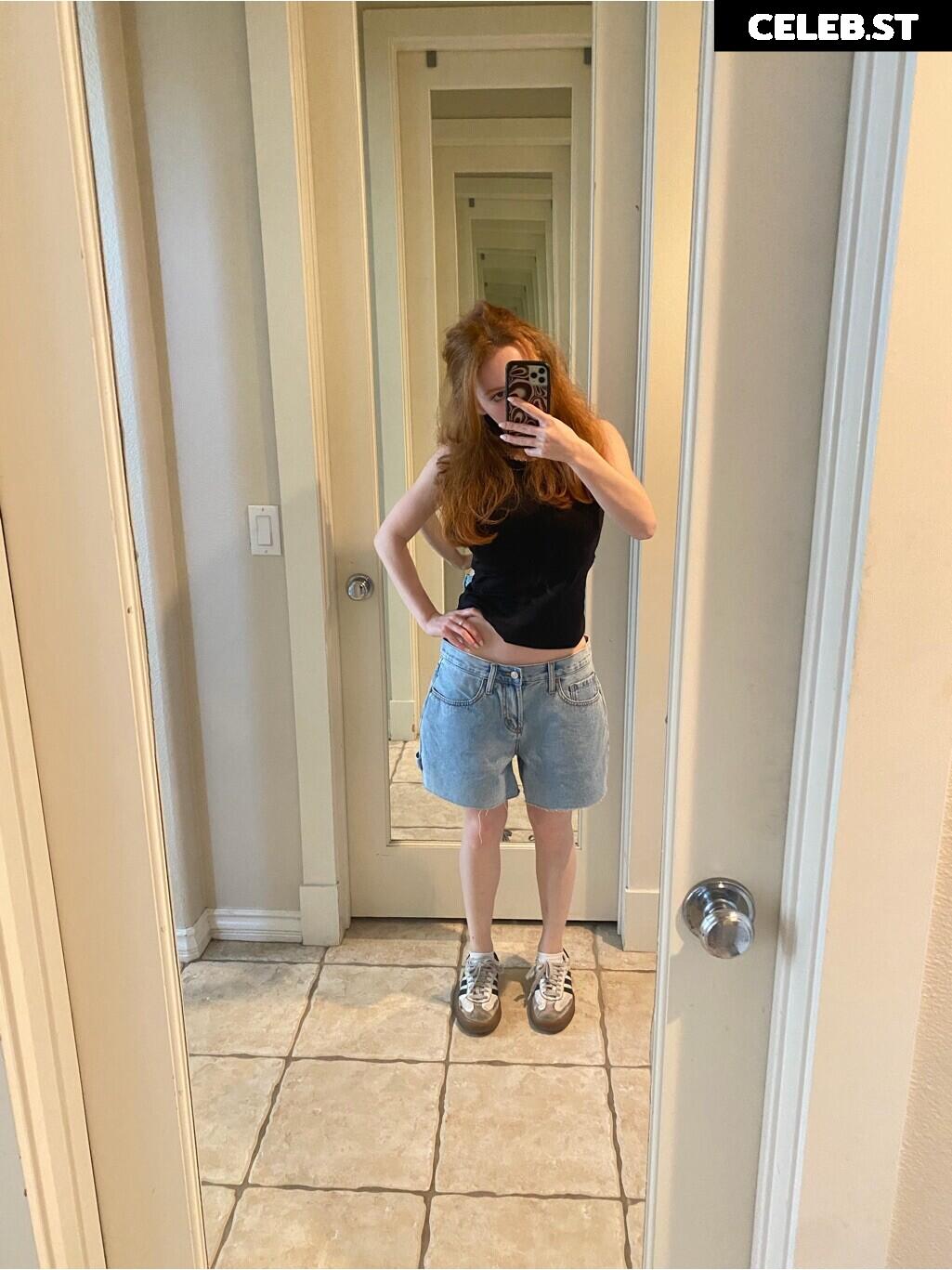 Francesca Capaldi (18) Image 23474617