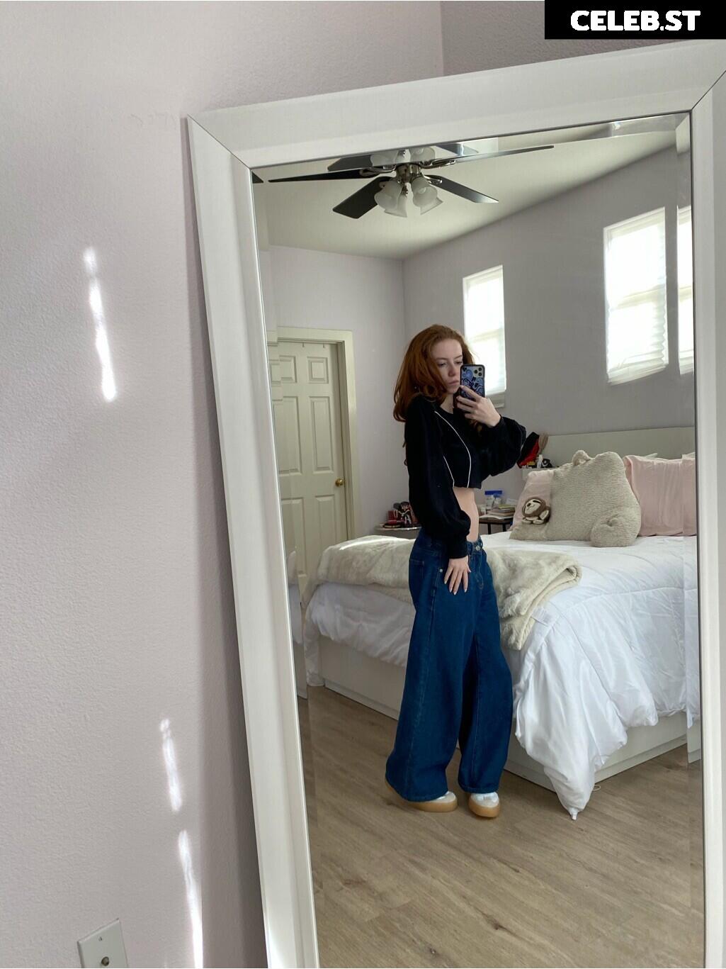 Francesca Capaldi (18) Image 23474614