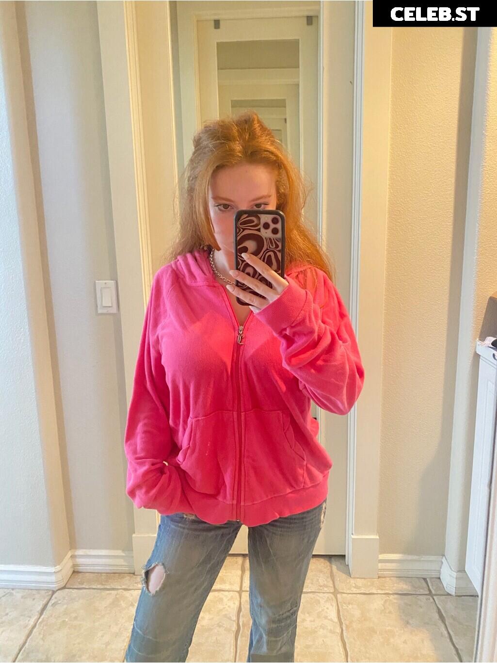 Francesca Capaldi (18) Image 23474619