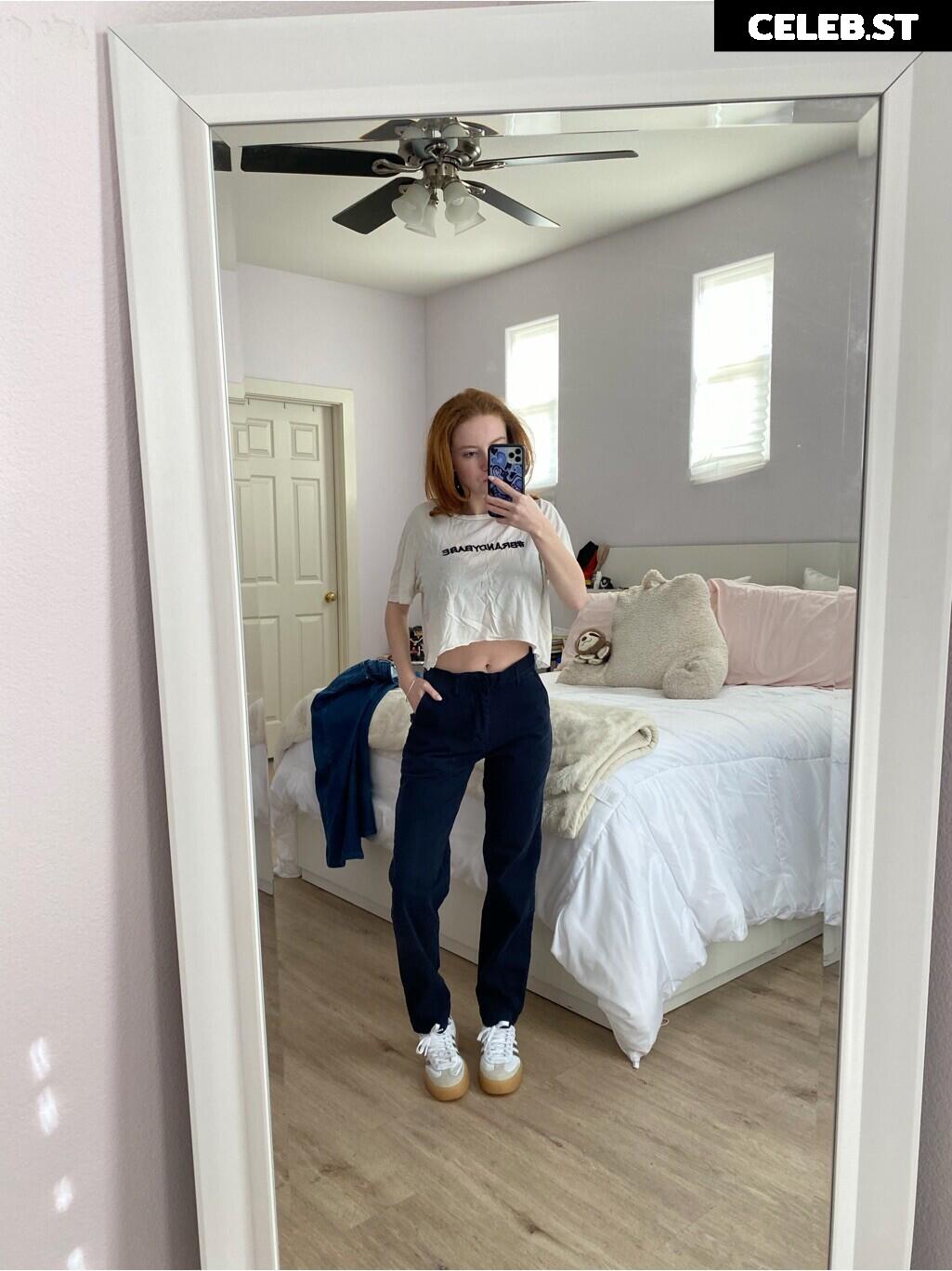 Francesca Capaldi (18) Image 23474604