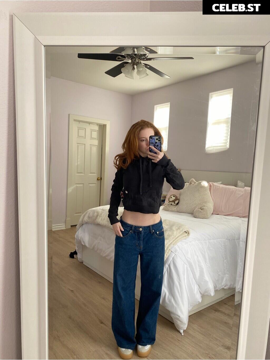 Francesca Capaldi (18) Image 23474609