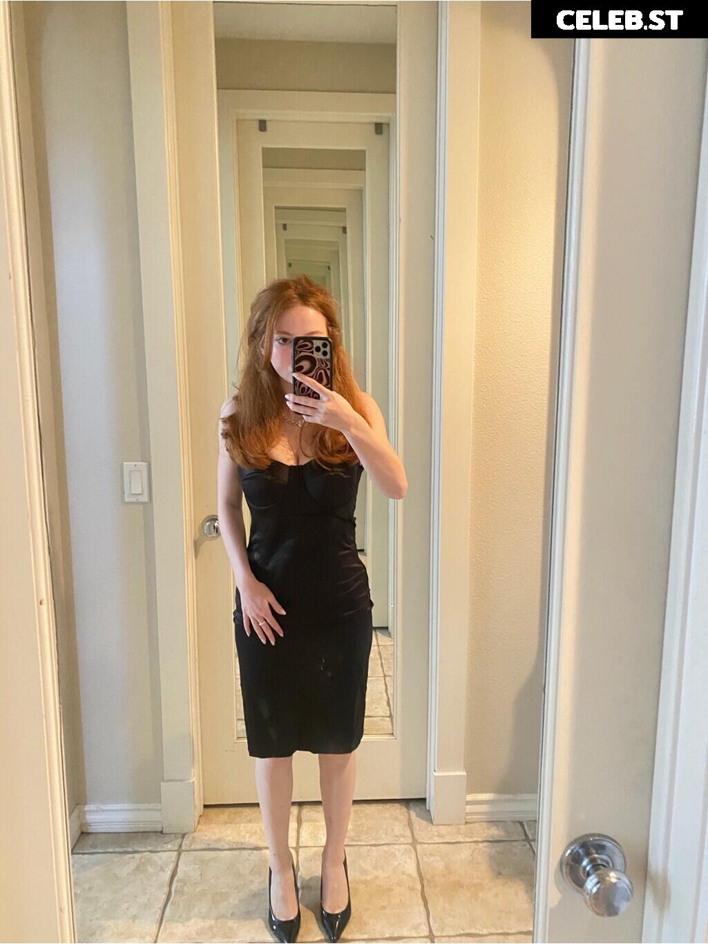 Francesca Capaldi (18) Image 23474632