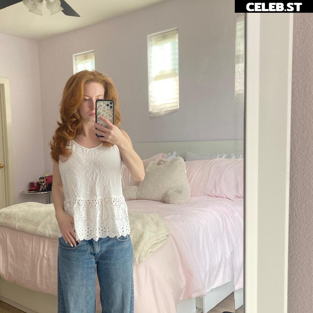 Francesca Capaldi (18) Image 23474390