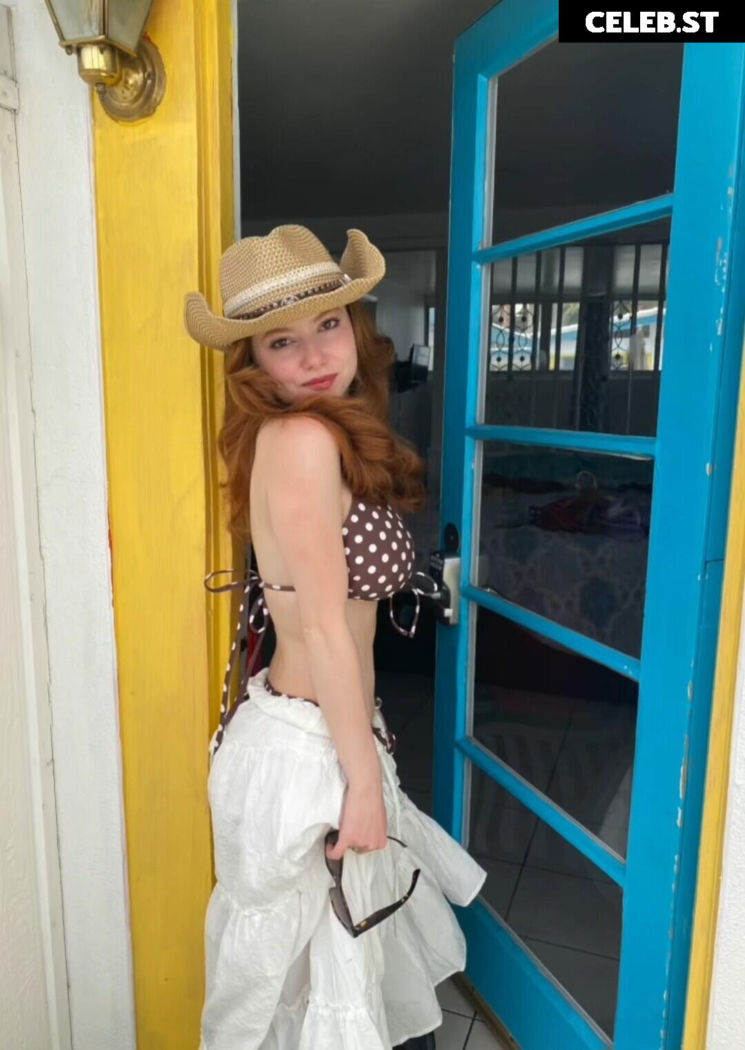 Francesca Capaldi (18) Image 23474310