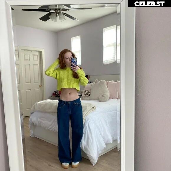 Francesca Capaldi (18) Image 23474367