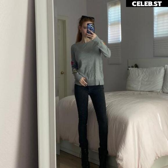 Francesca Capaldi (18) Image 23474349