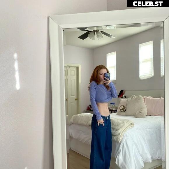 Francesca Capaldi (18) Image 23474377