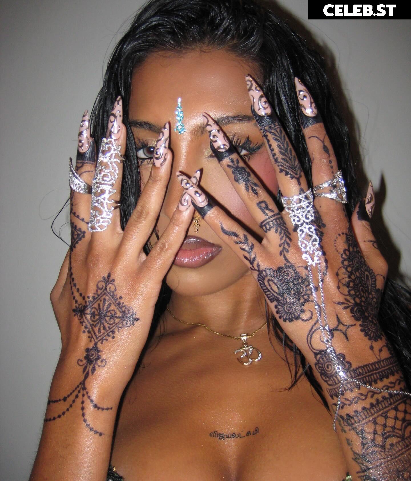LARA RAJ / lararajj (member of KATSEYE) Image 23477904