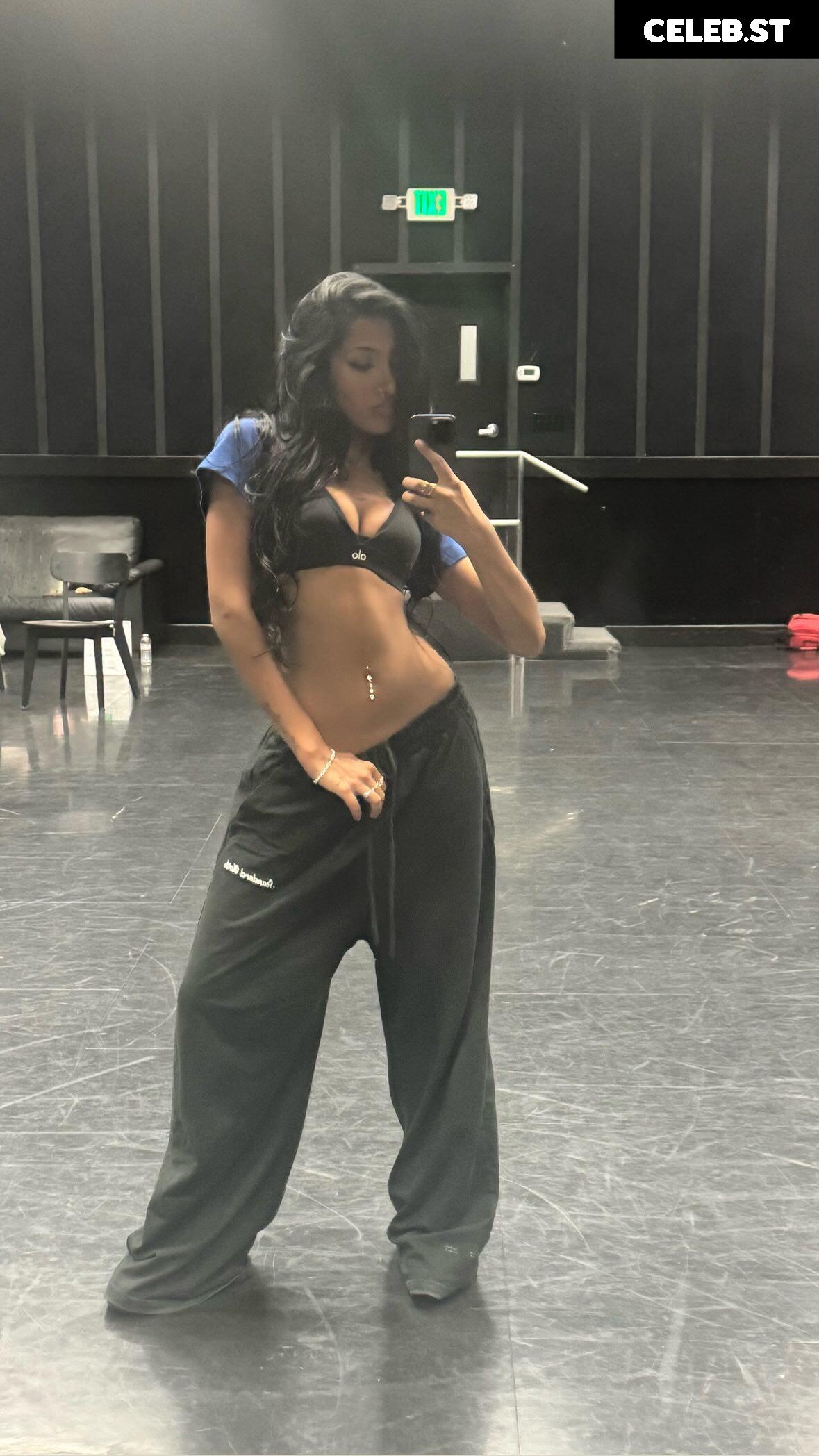 LARA RAJ / lararajj (member of KATSEYE) Image 23477891