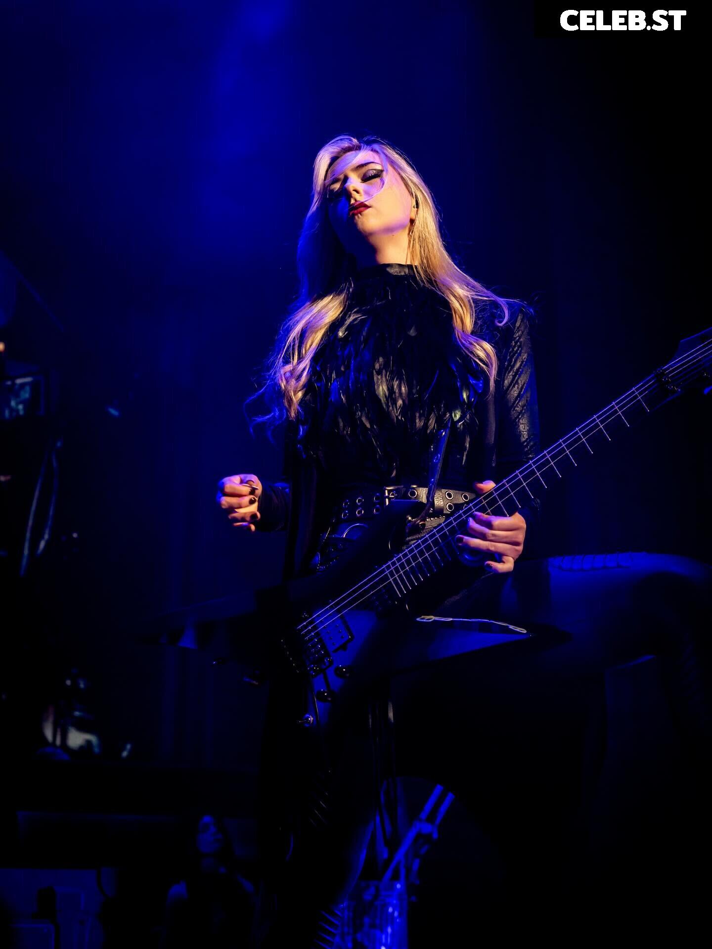 Women of Metal Image 23477638